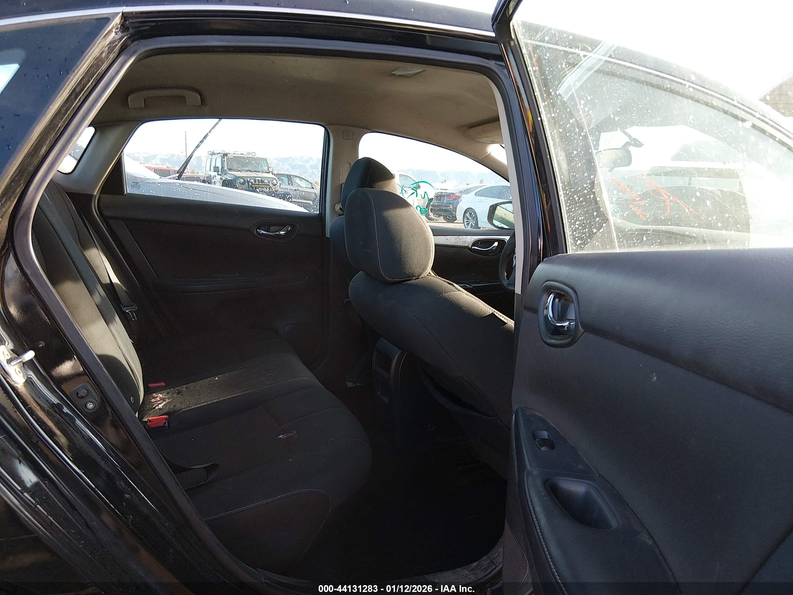 NISSAN SENTRA image 8