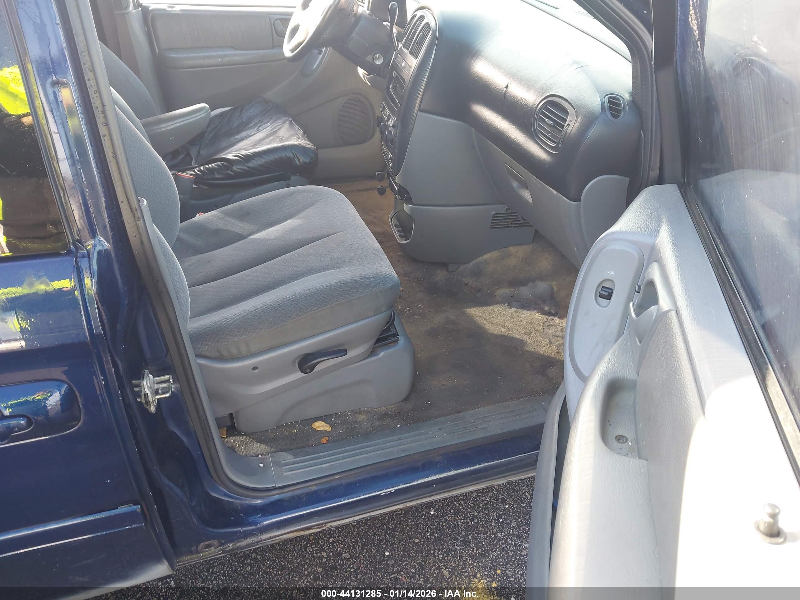 DODGE GRAND image 5