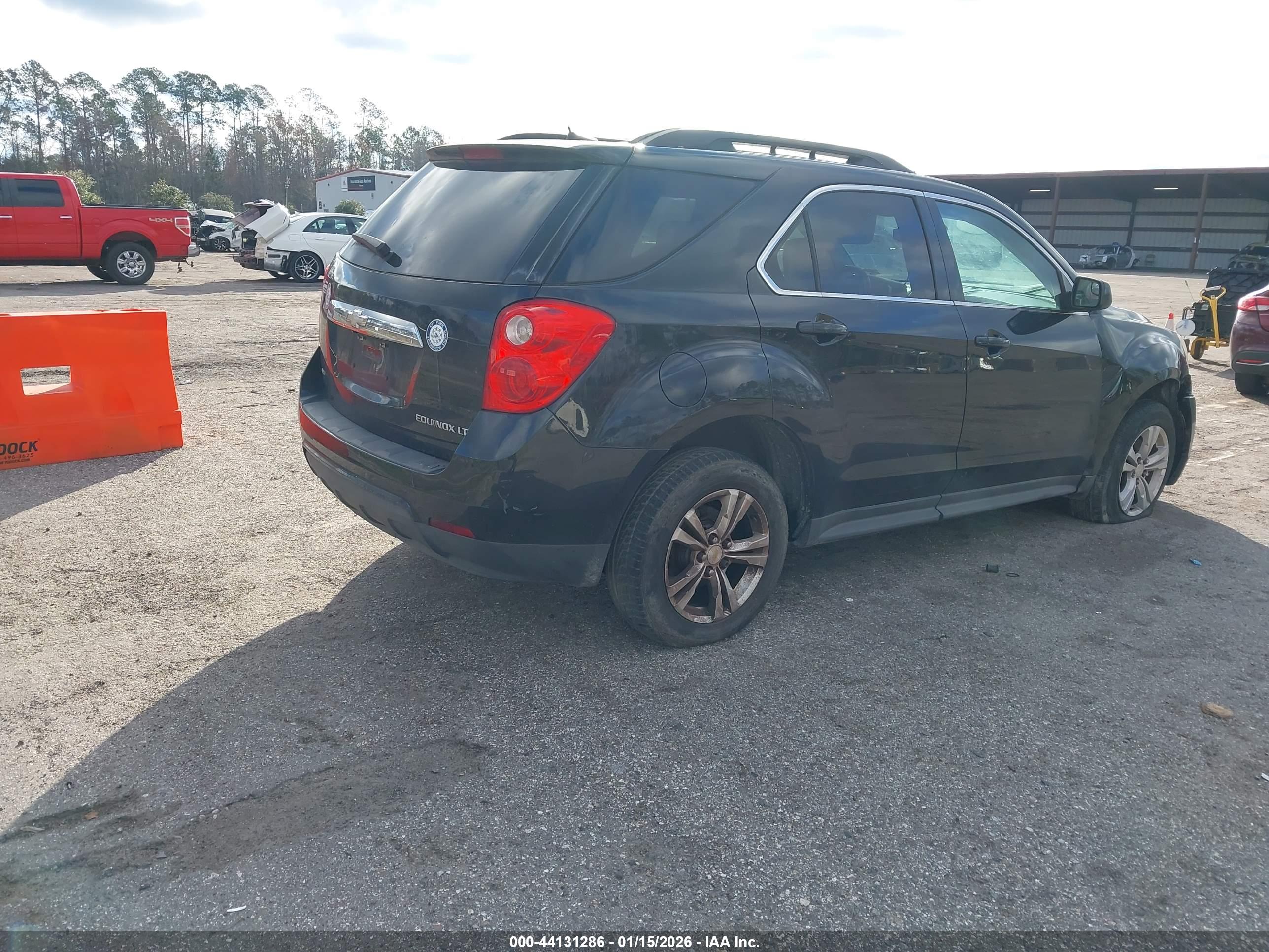 CHEVROLET EQUINOX image 4