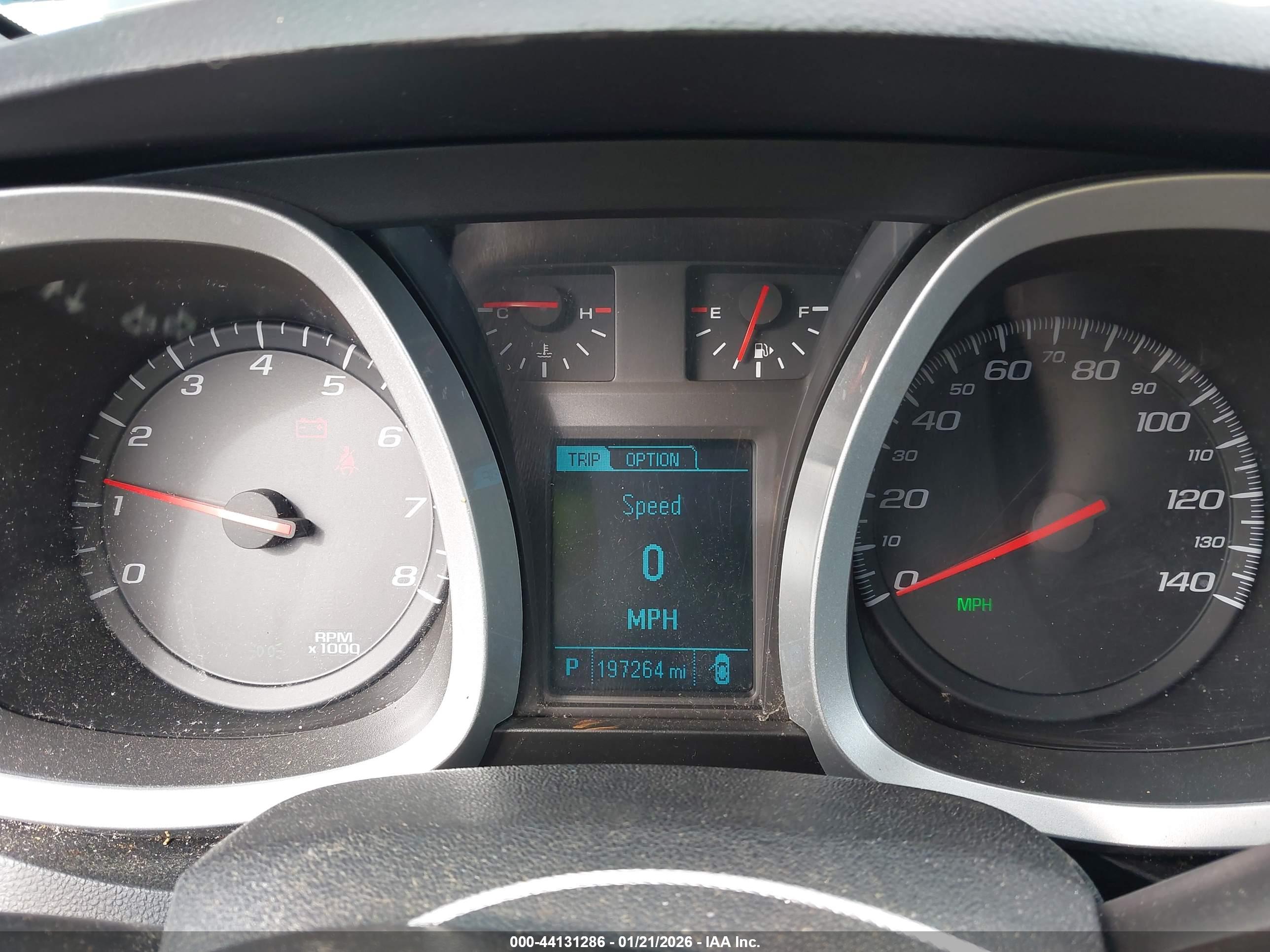 CHEVROLET EQUINOX image 7