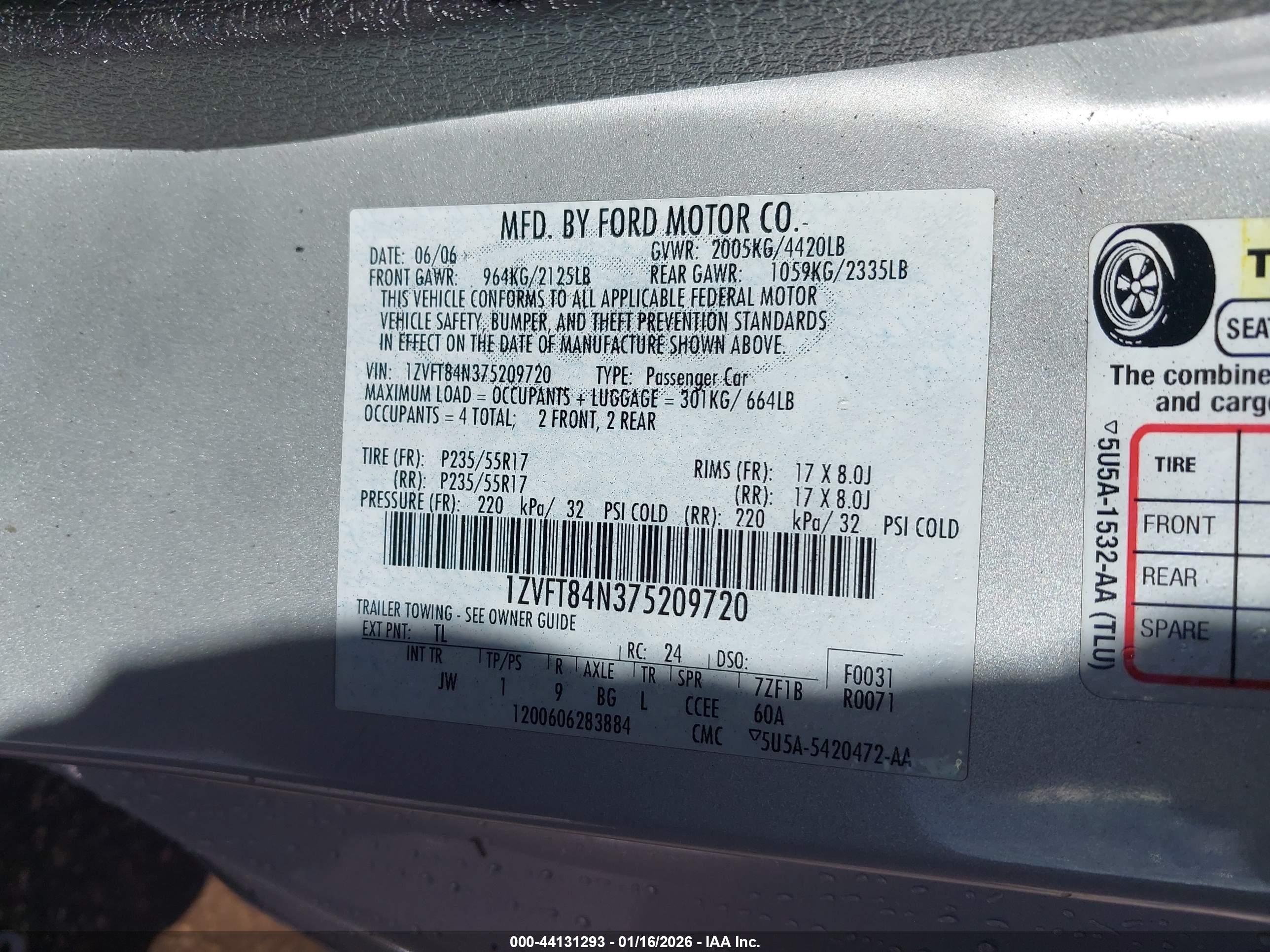 FORD MUSTANG image 9