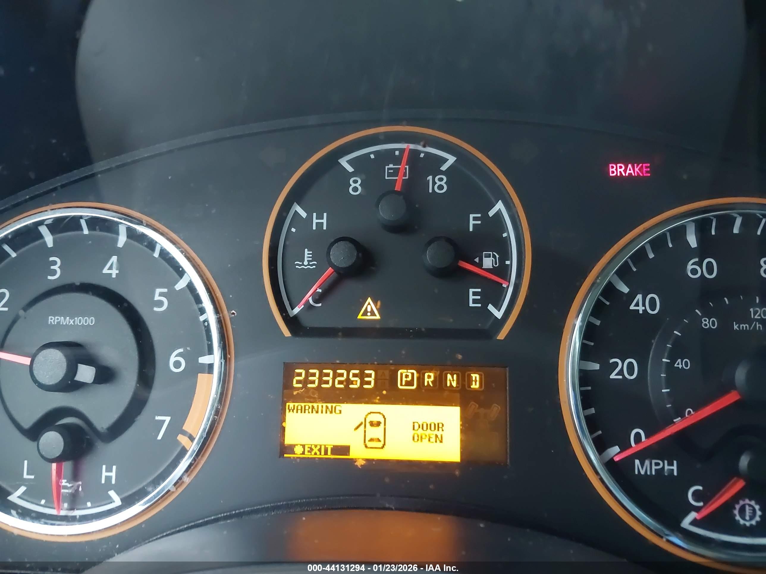 NISSAN ARMADA image 7