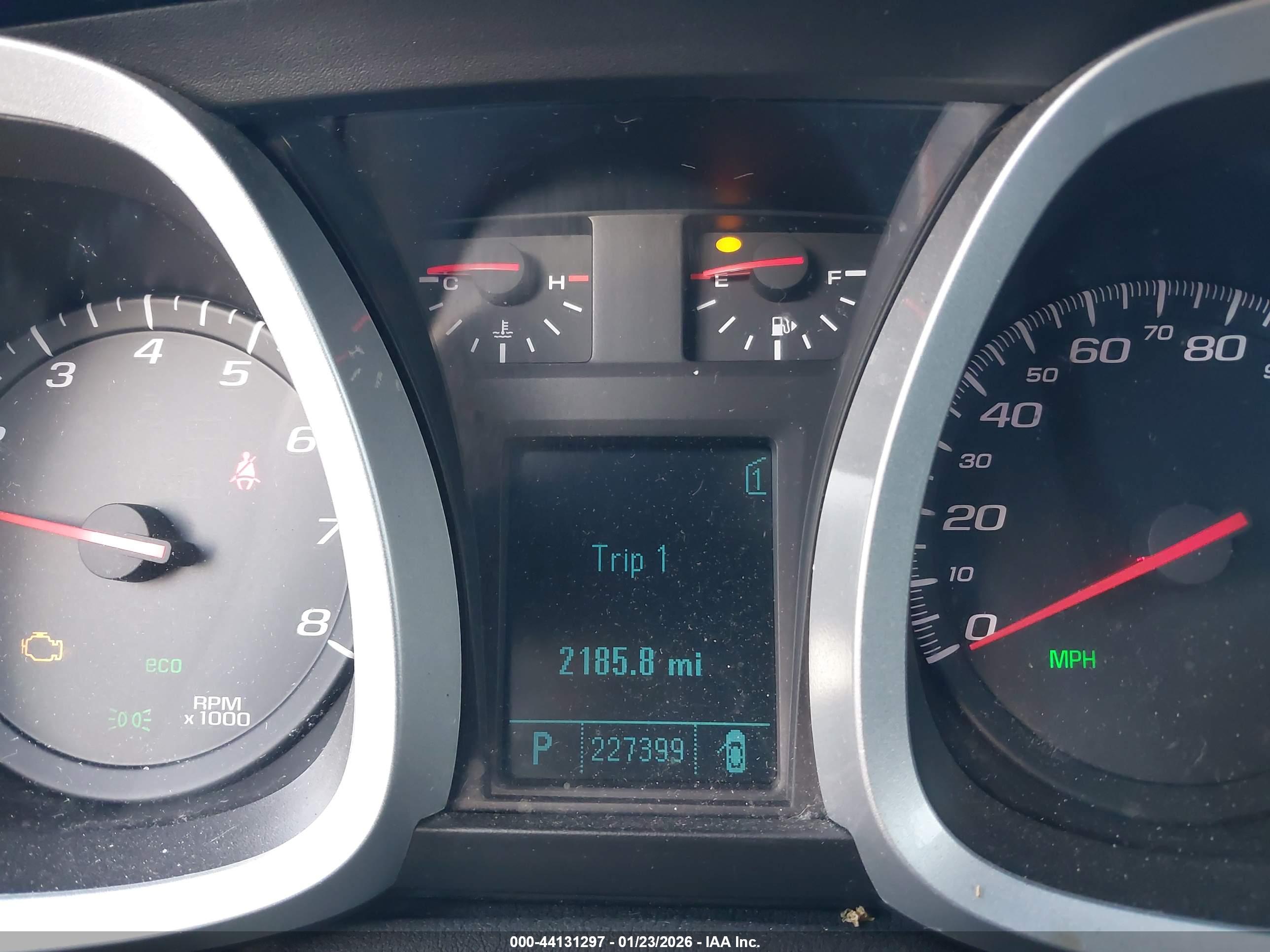 CHEVROLET EQUINOX image 7