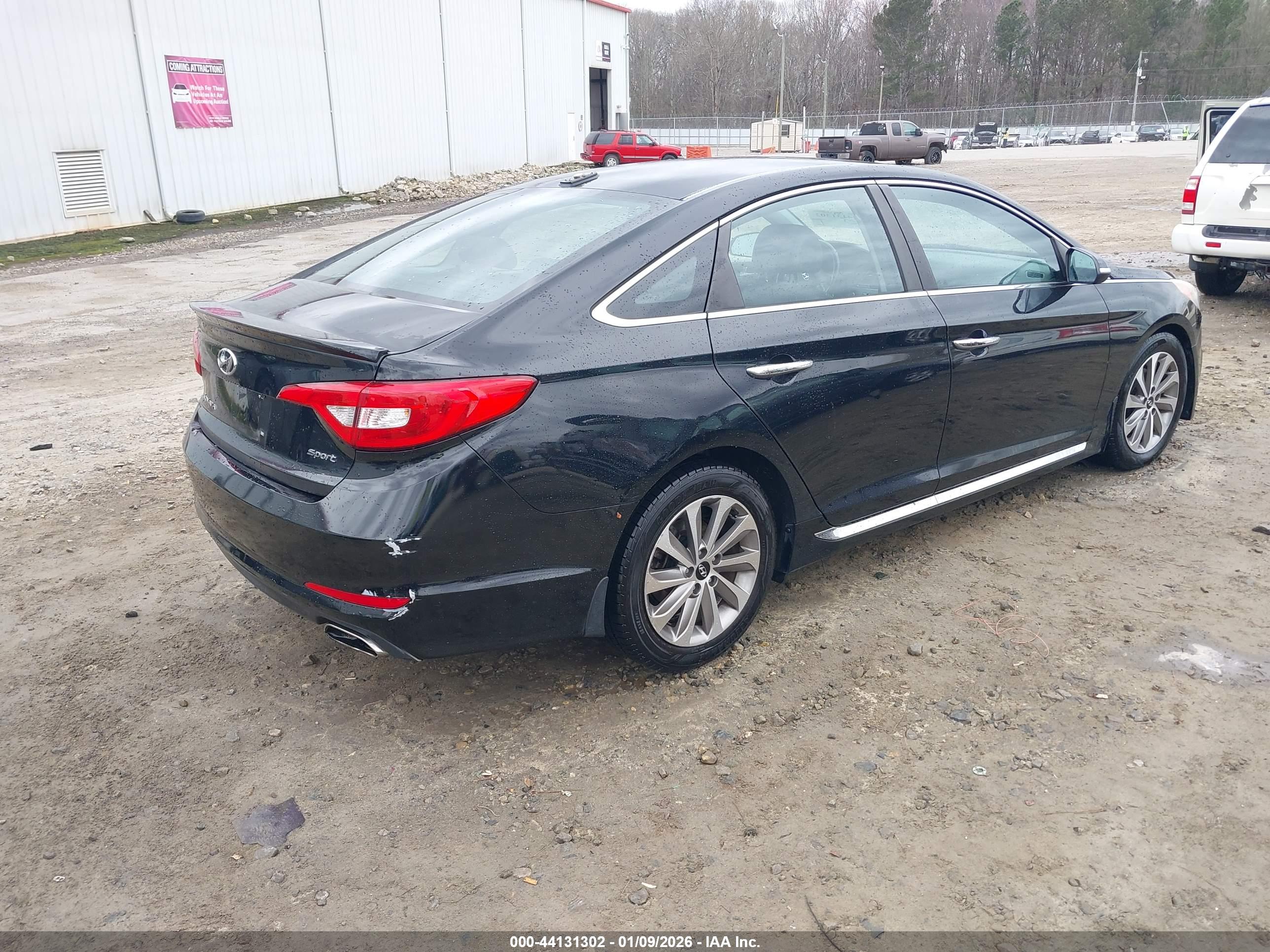 HYUNDAI SONATA image 4