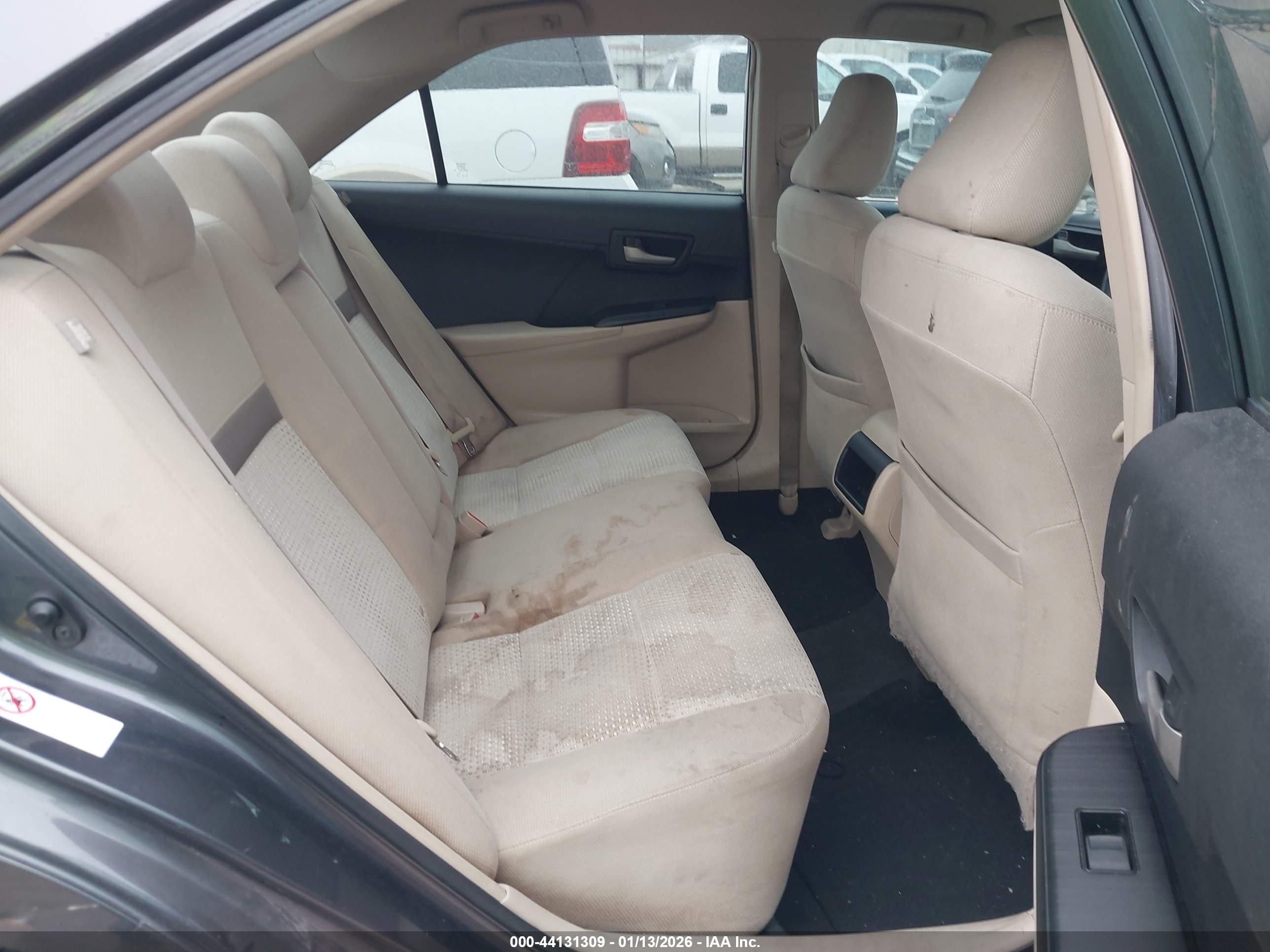 TOYOTA CAMRY image 8