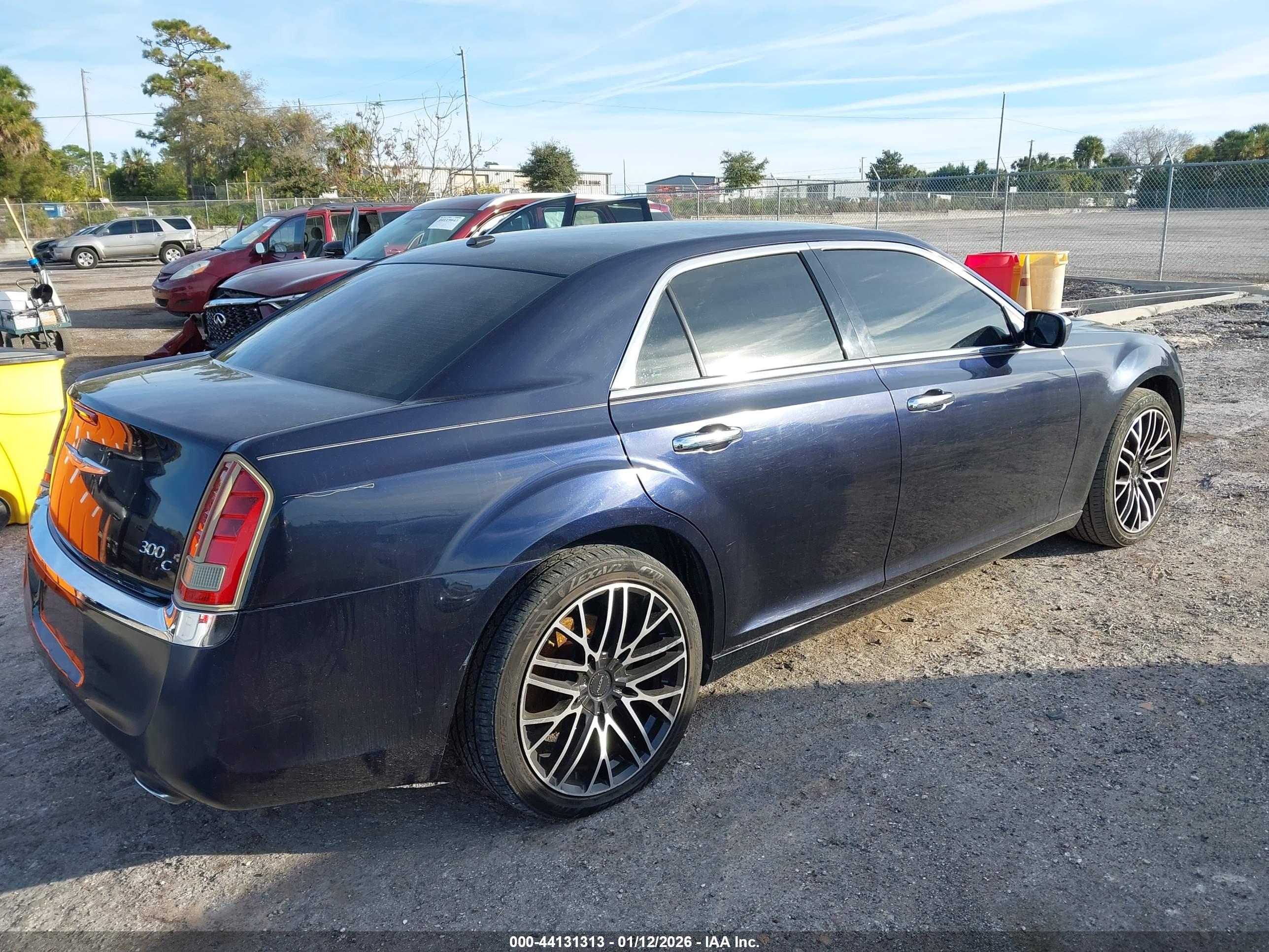 CHRYSLER 300C image 4