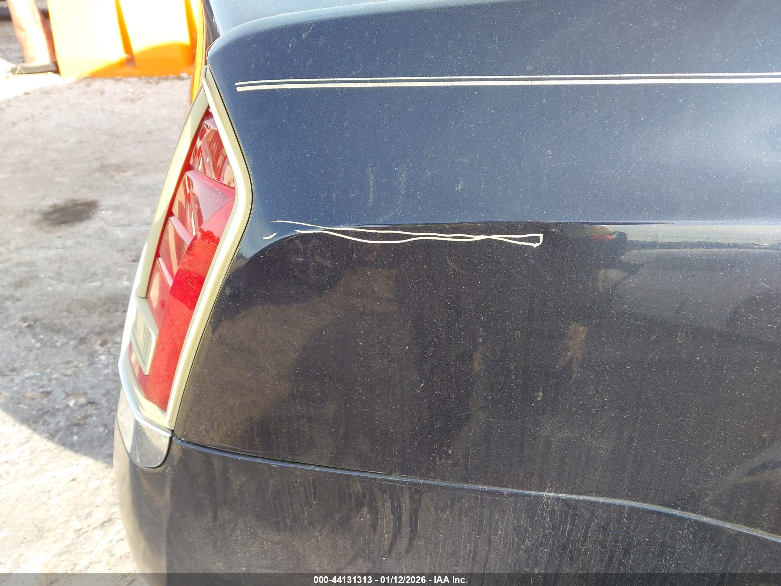CHRYSLER 300C image 6
