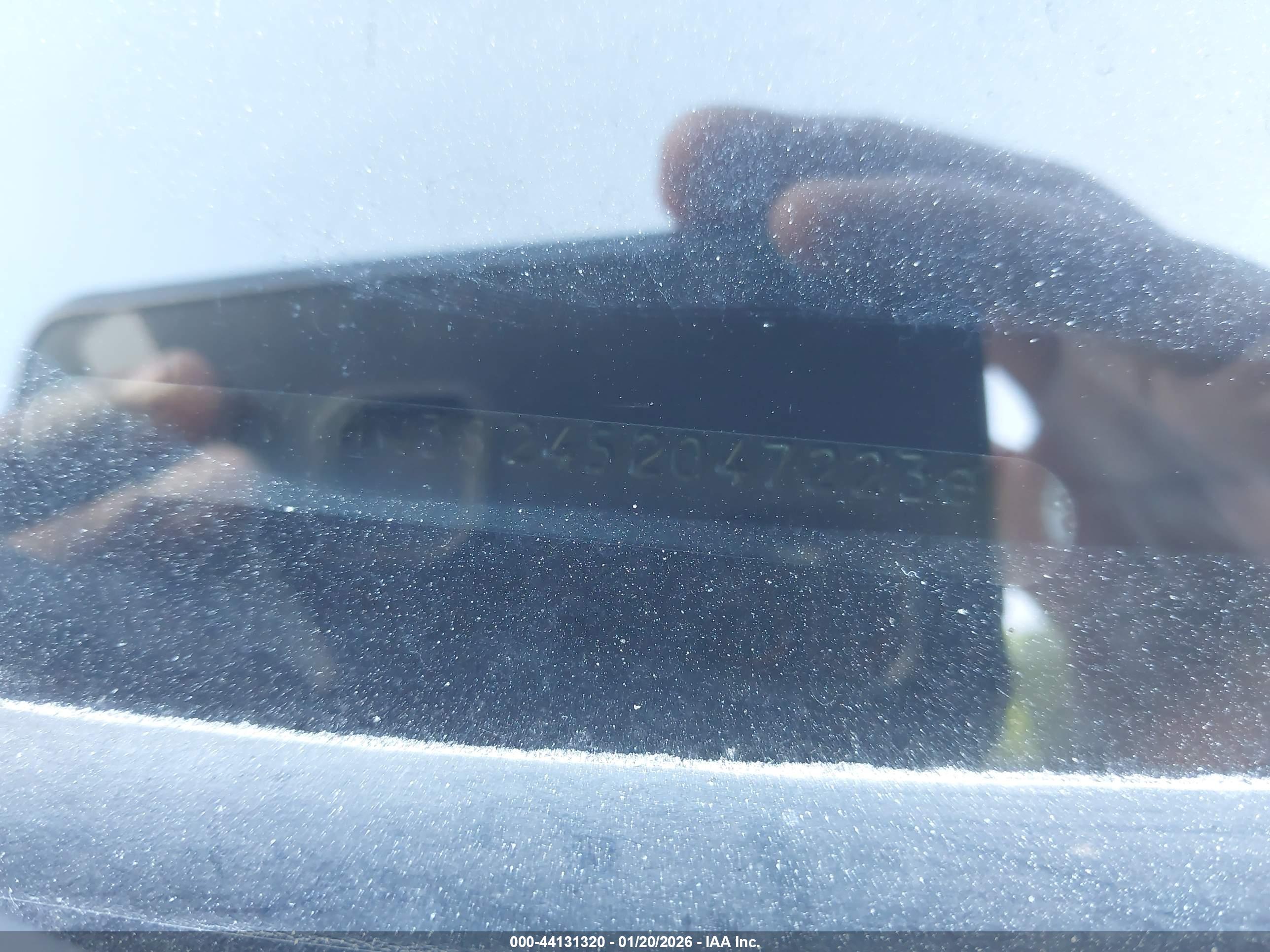 VOLVO V50 image 9