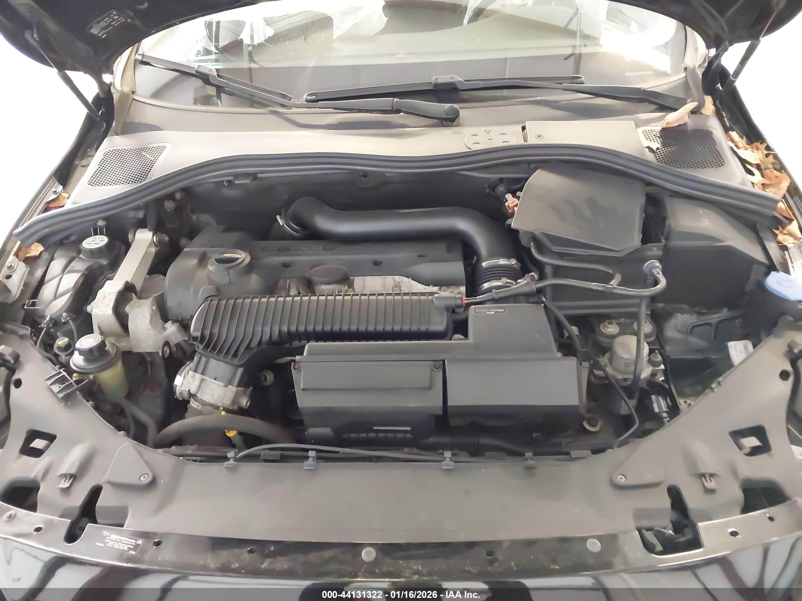 VOLVO S60 image 10