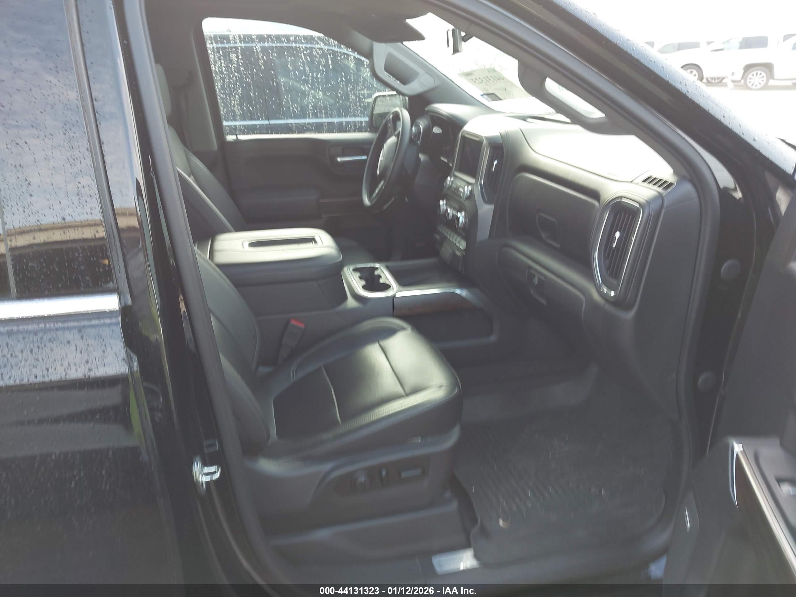 GMC SIERRA image 5