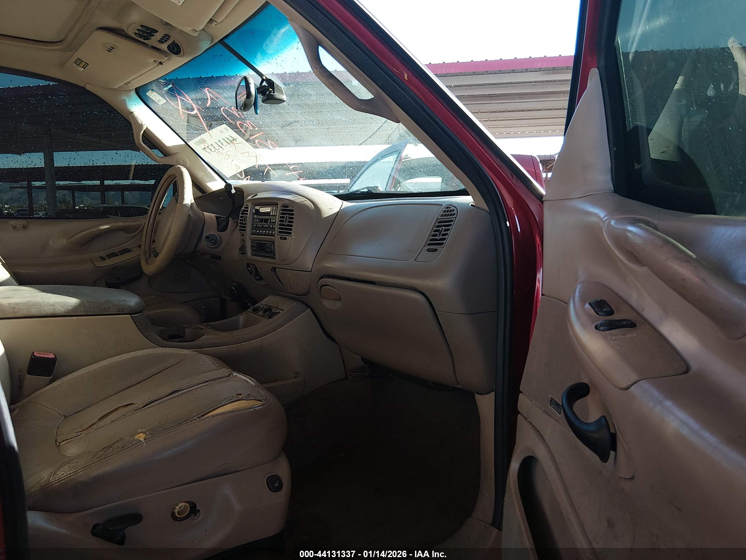 FORD EXPEDITION image 5