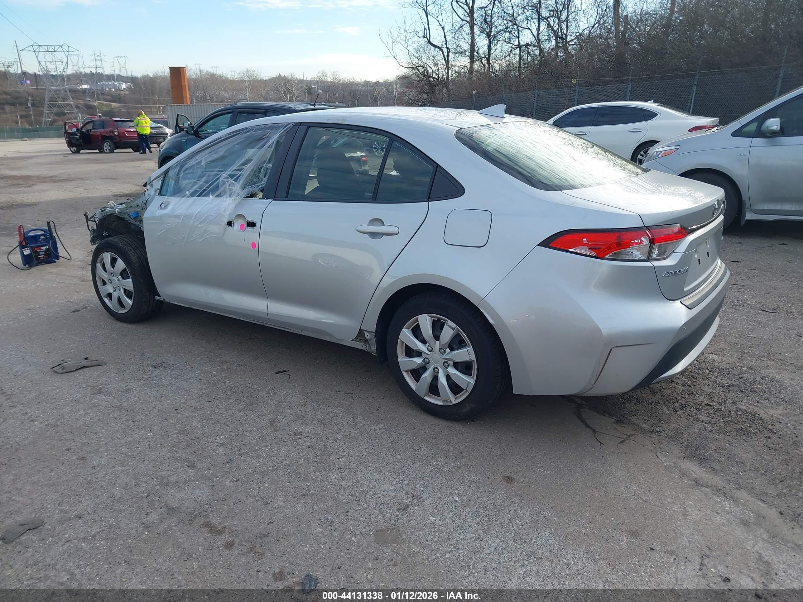 TOYOTA COROLLA image 3