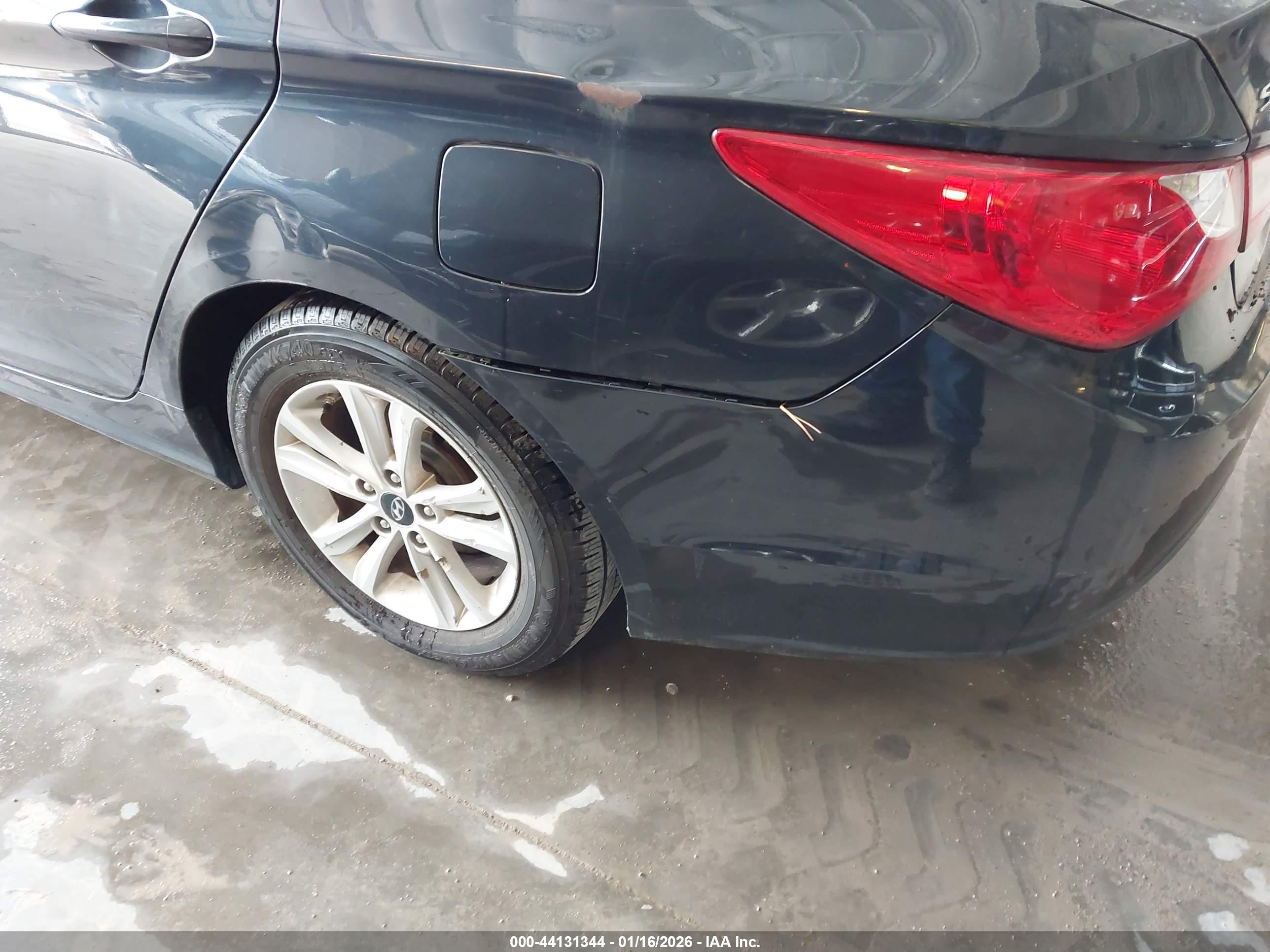 HYUNDAI SONATA image 6