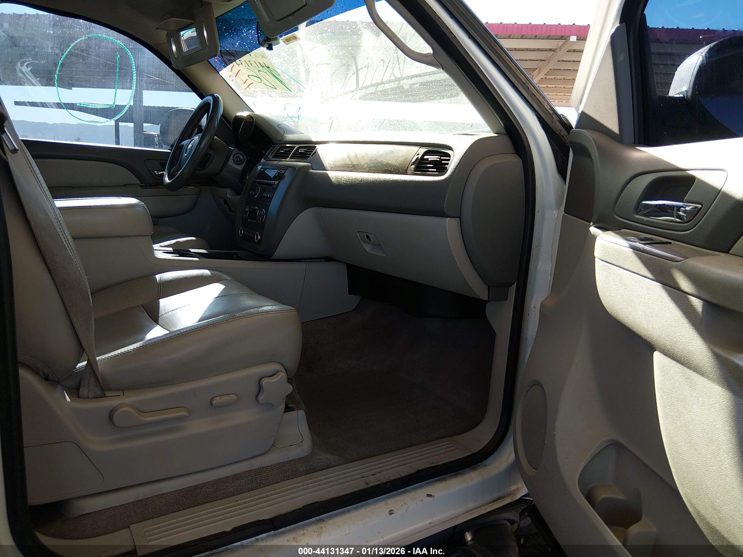 CHEVROLET AVALANCHE image 5