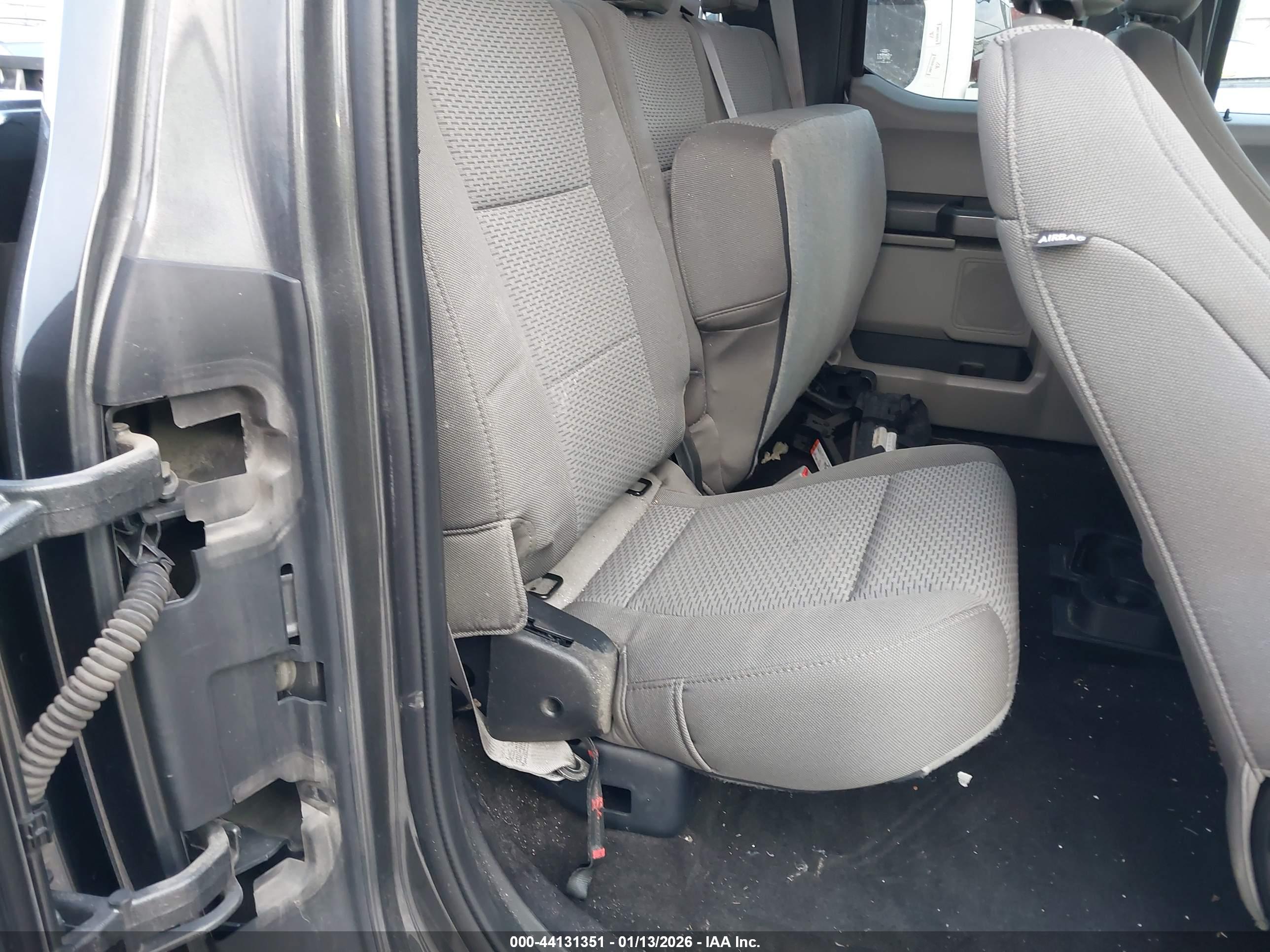 FORD F-150 image 8