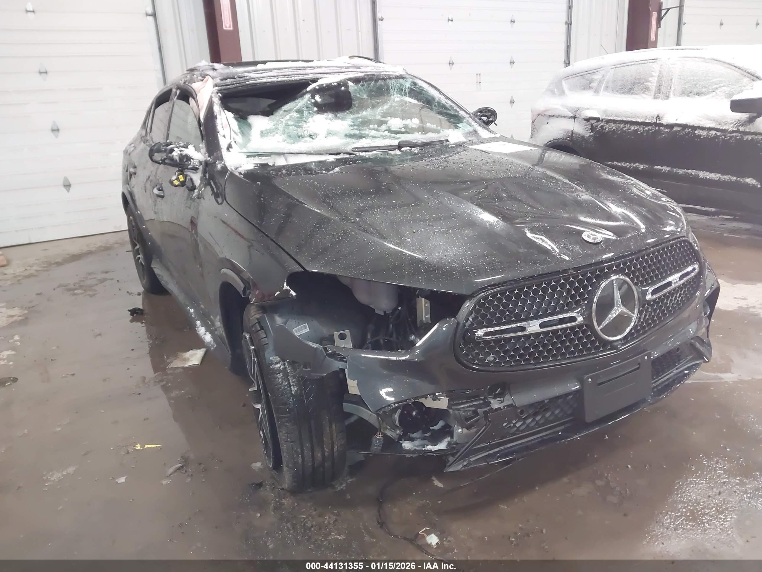 MERCEDES-BENZ GLC image 6