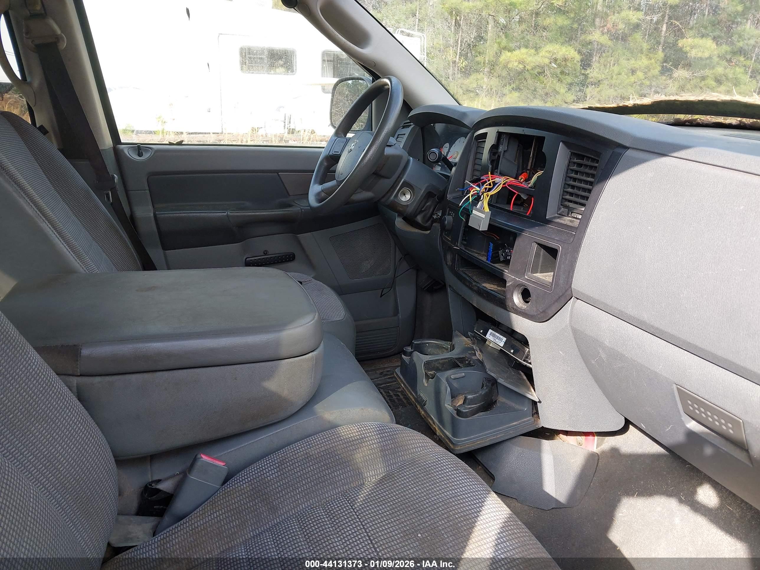 DODGE RAM image 5