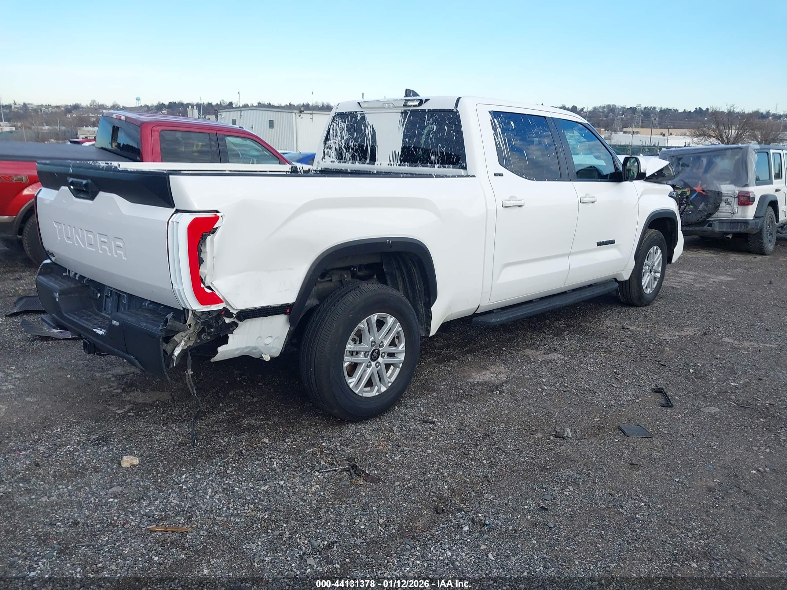 TOYOTA TUNDRA image 4