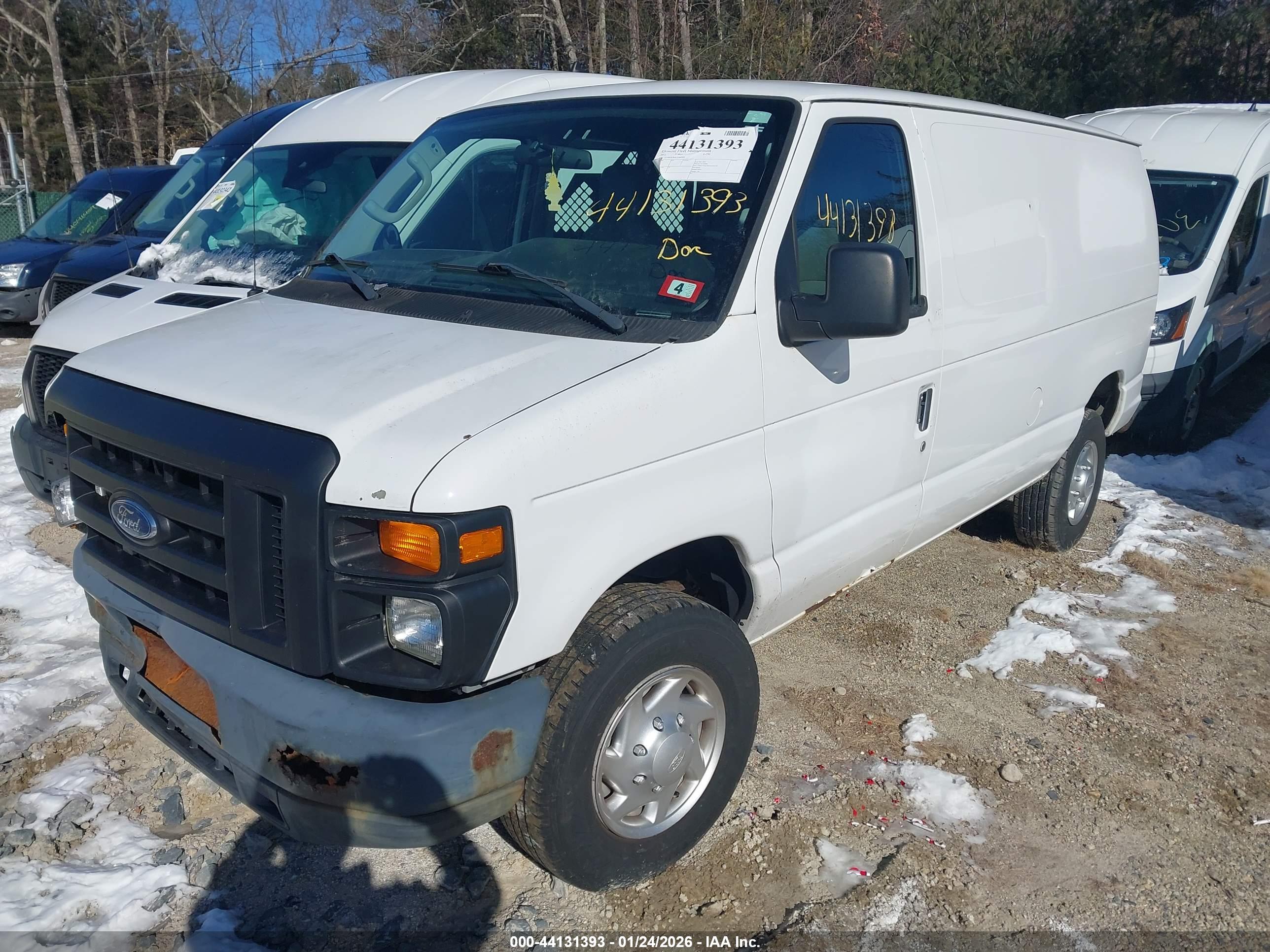 FORD E-250 image 2