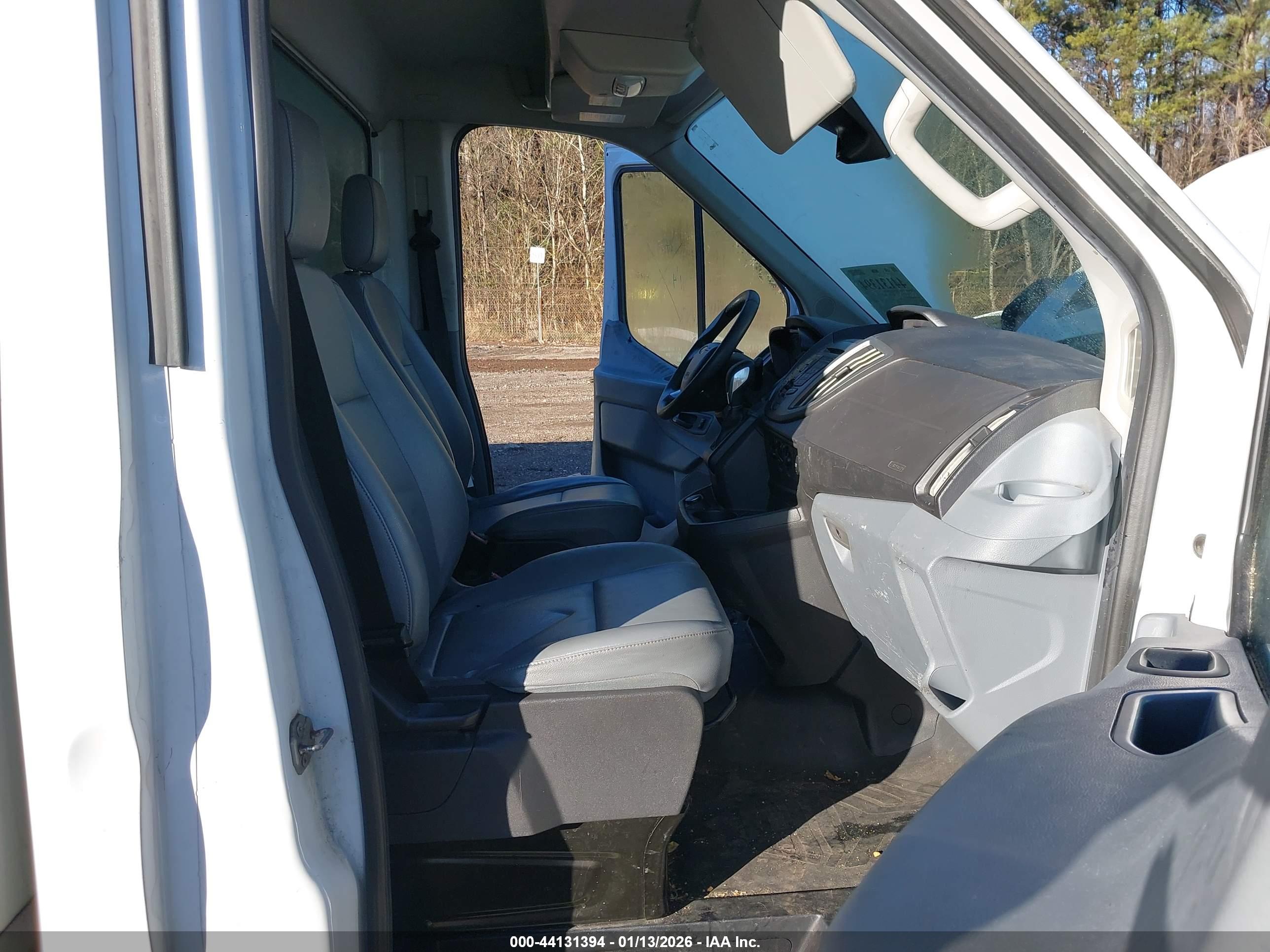 FORD TRANSIT-350 image 5