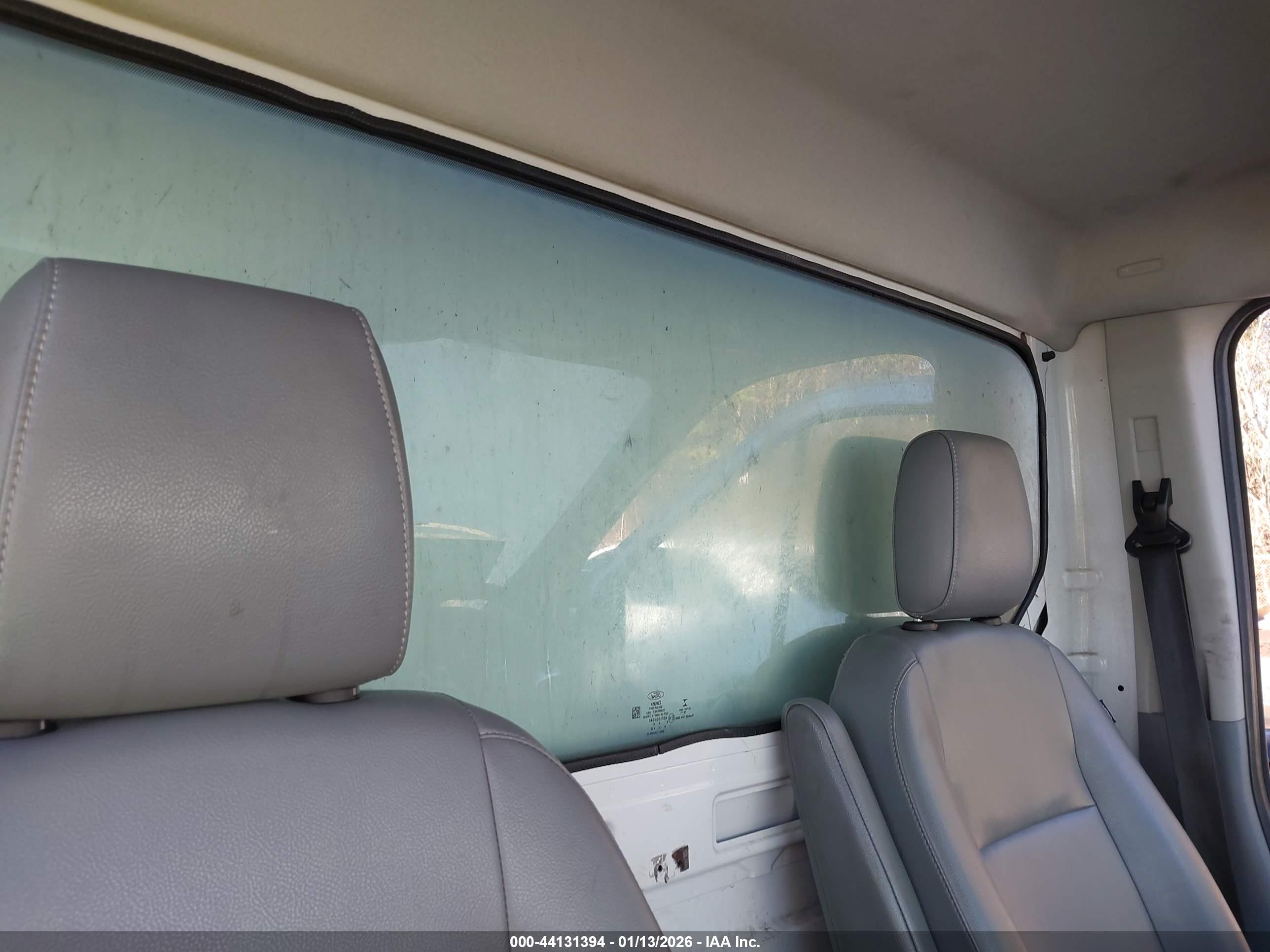 FORD TRANSIT-350 image 8