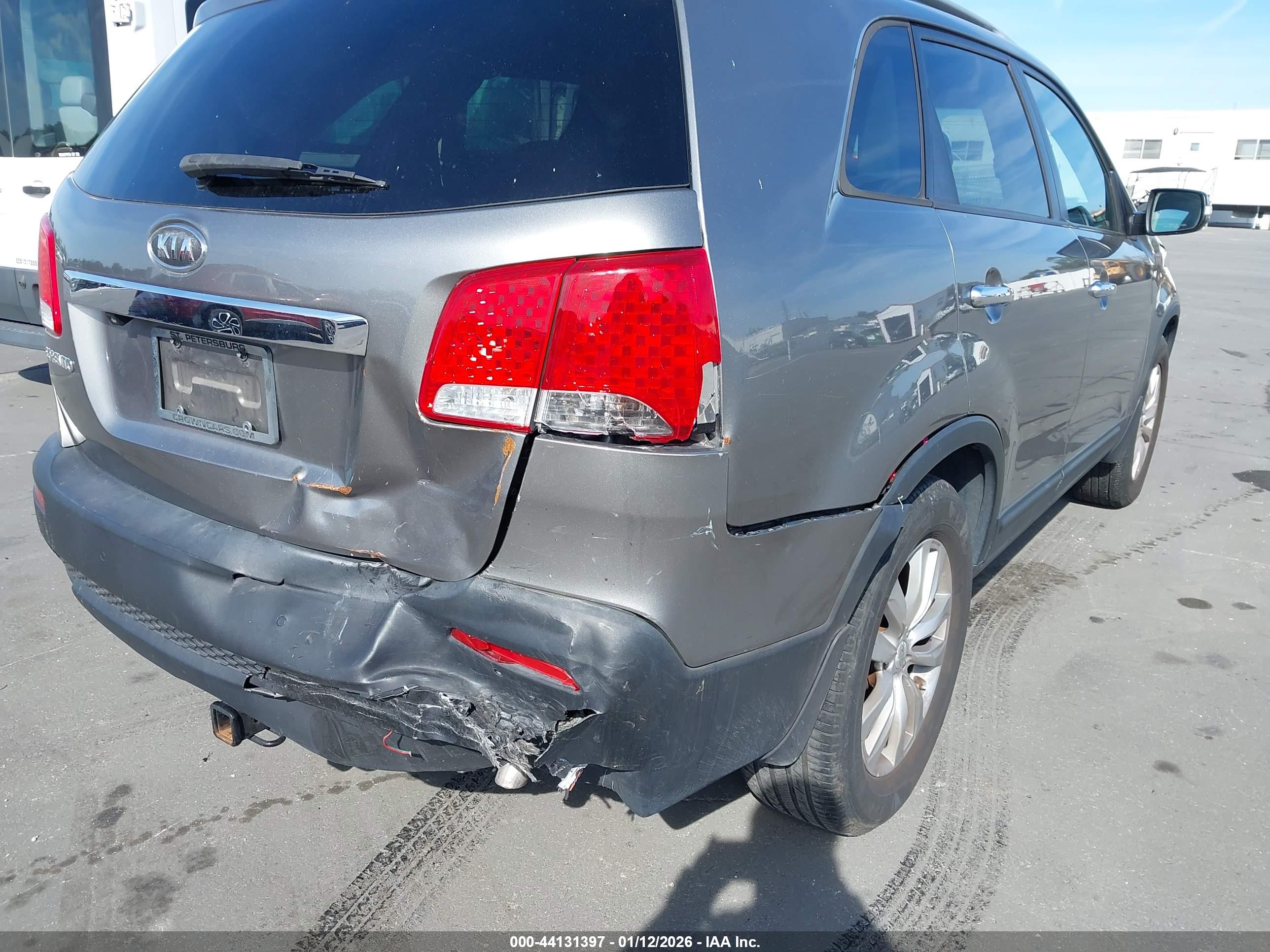 KIA SORENTO image 6
