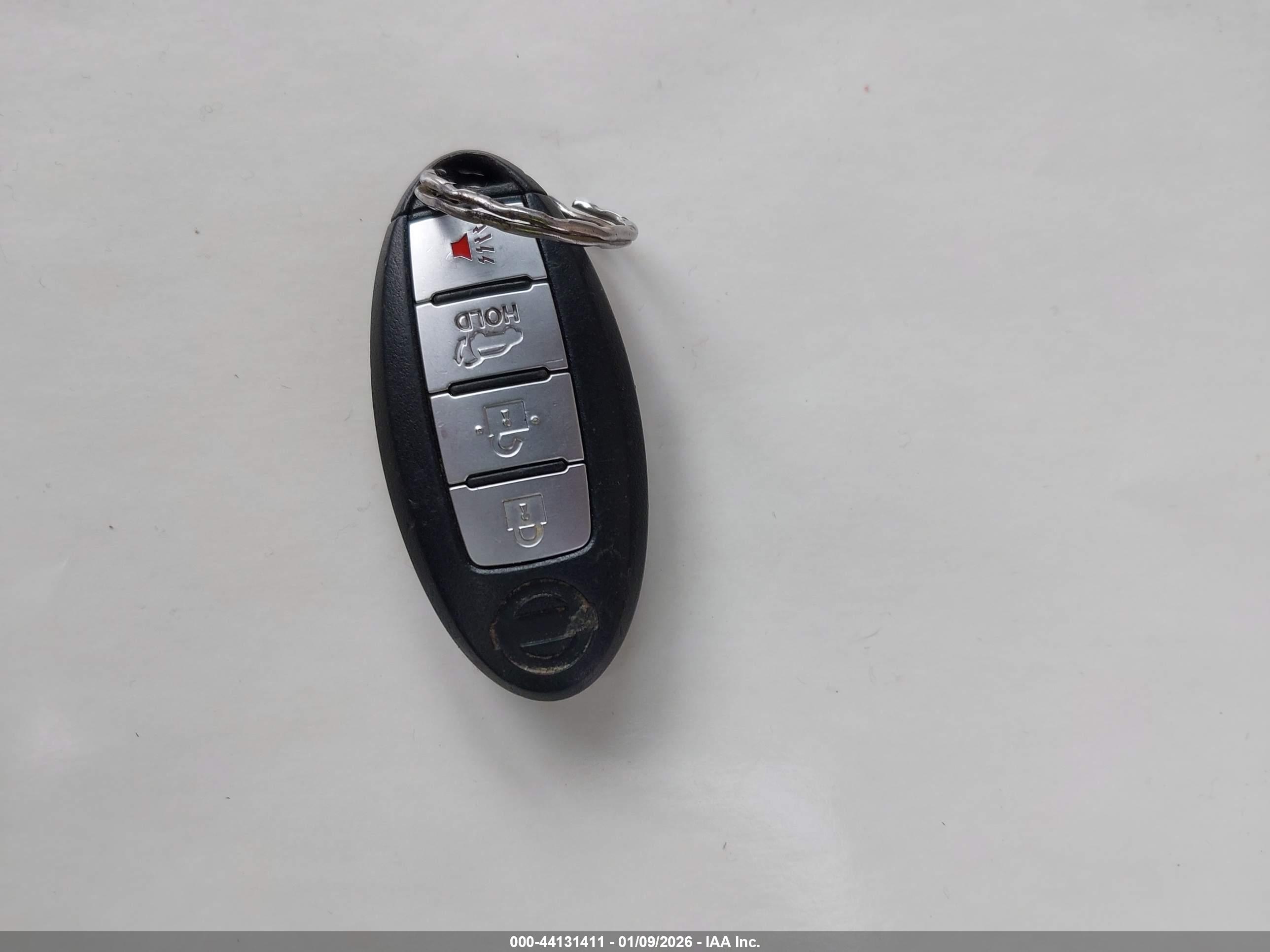 NISSAN ROGUE image 11
