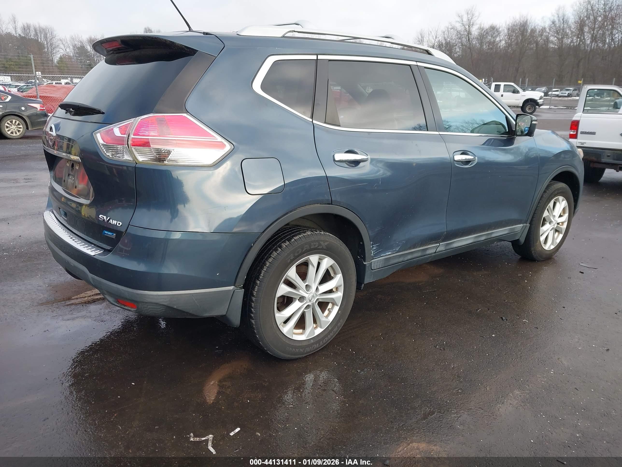 NISSAN ROGUE image 4