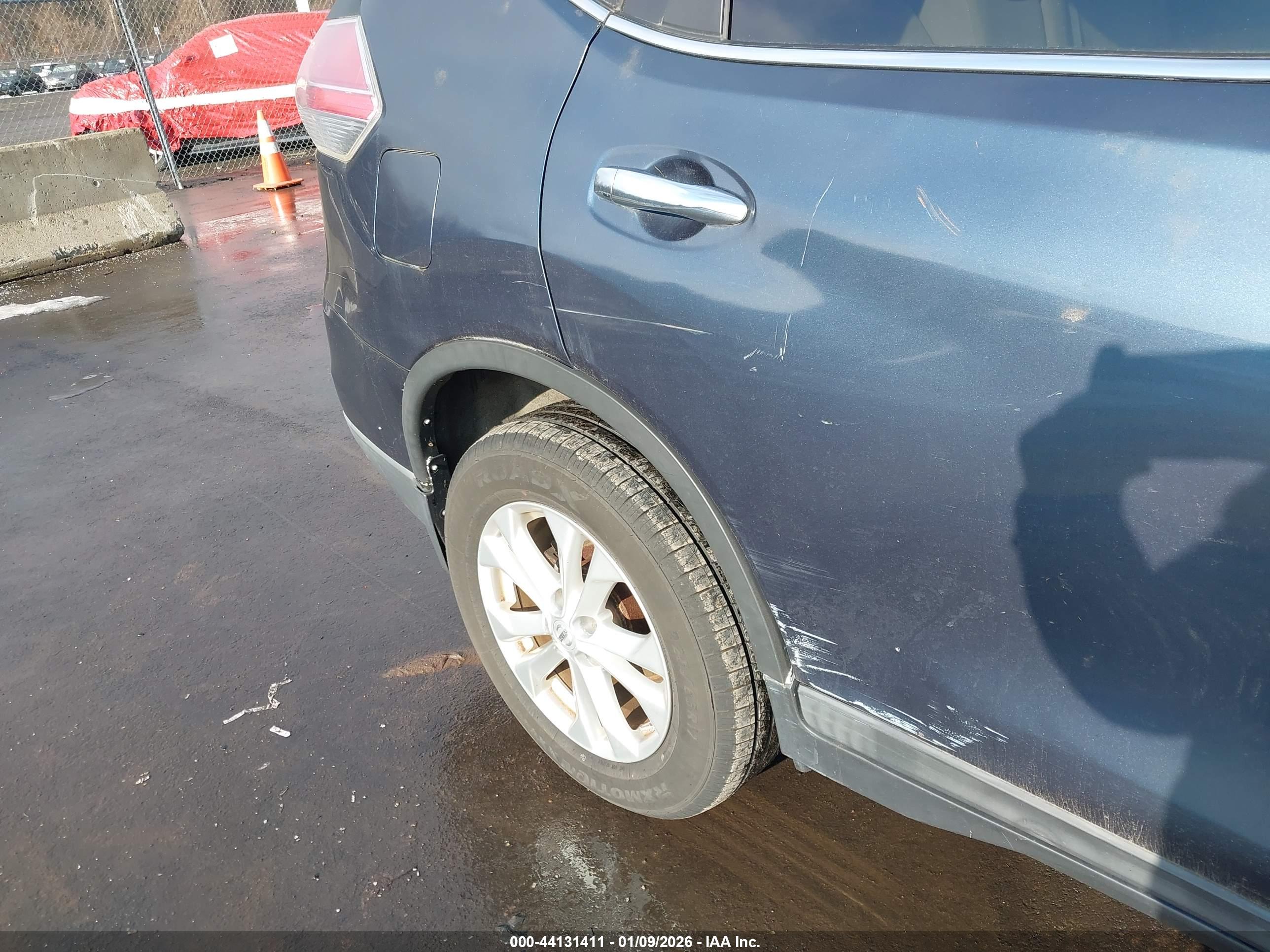 NISSAN ROGUE image 6