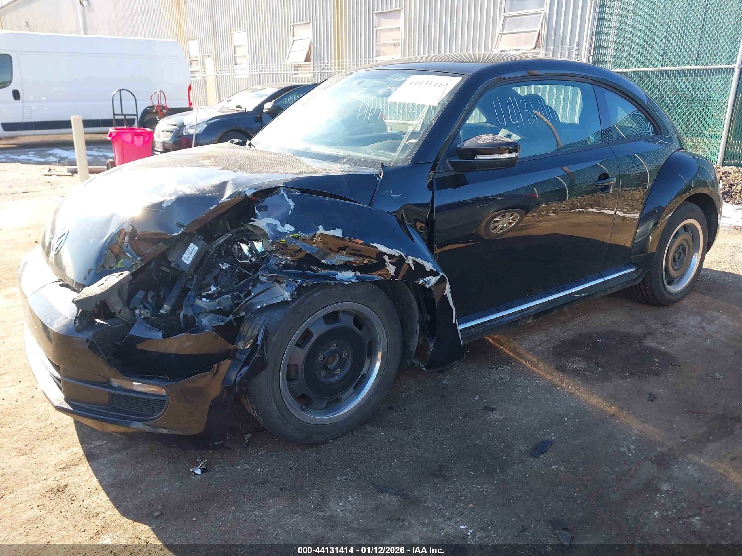 VOLKSWAGEN BEETLE image 2
