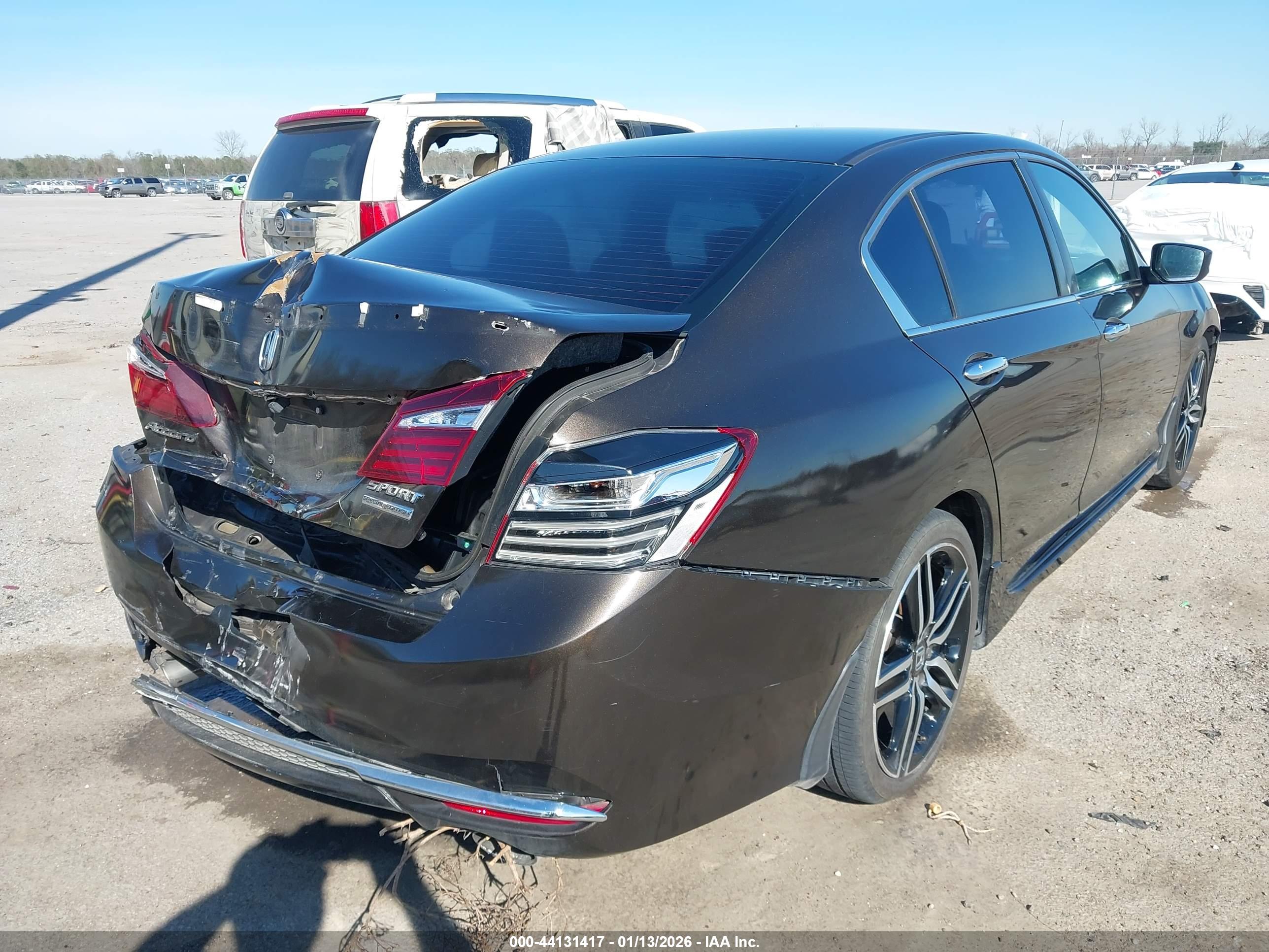 HONDA ACCORD image 4