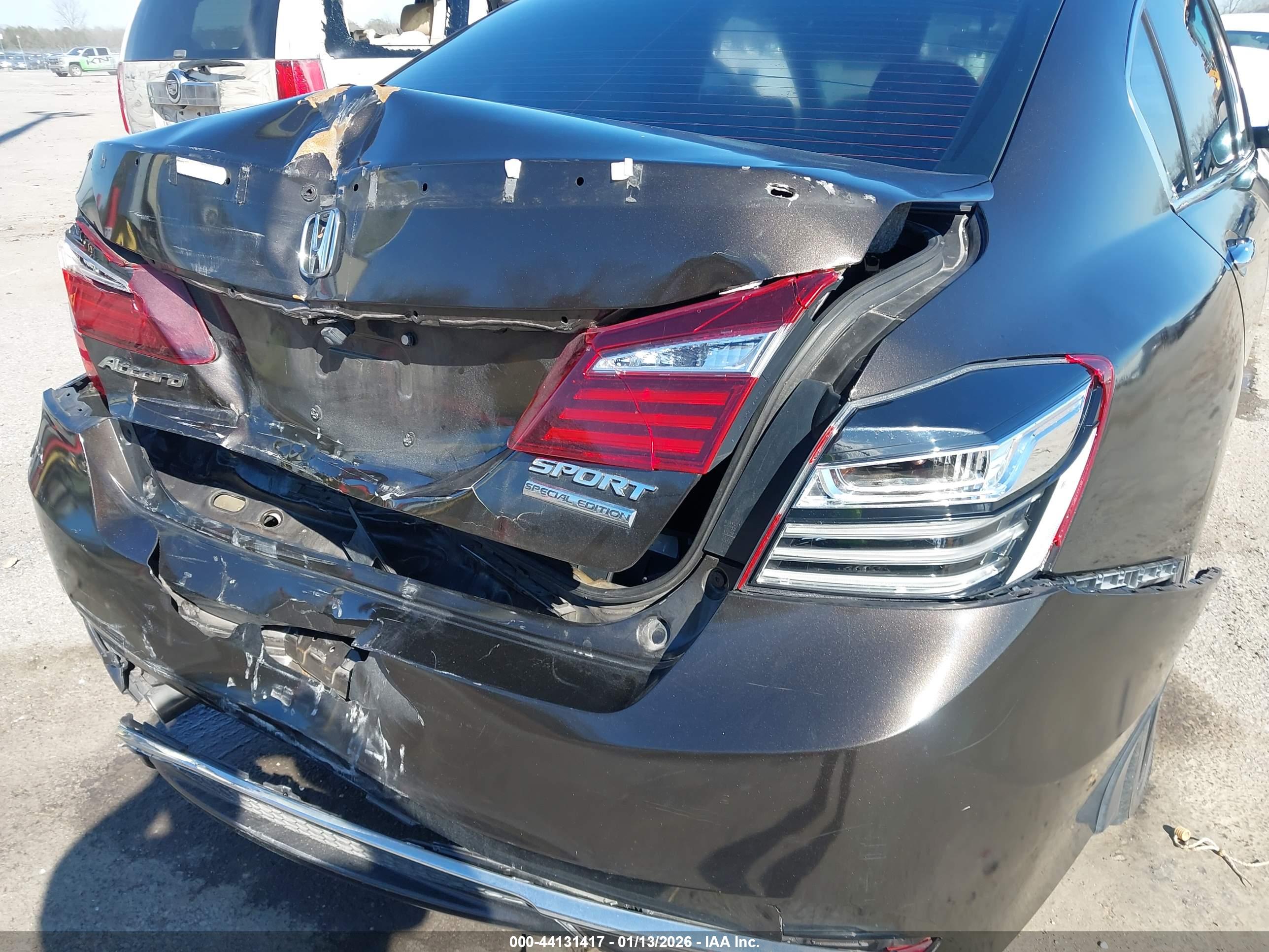 HONDA ACCORD image 6