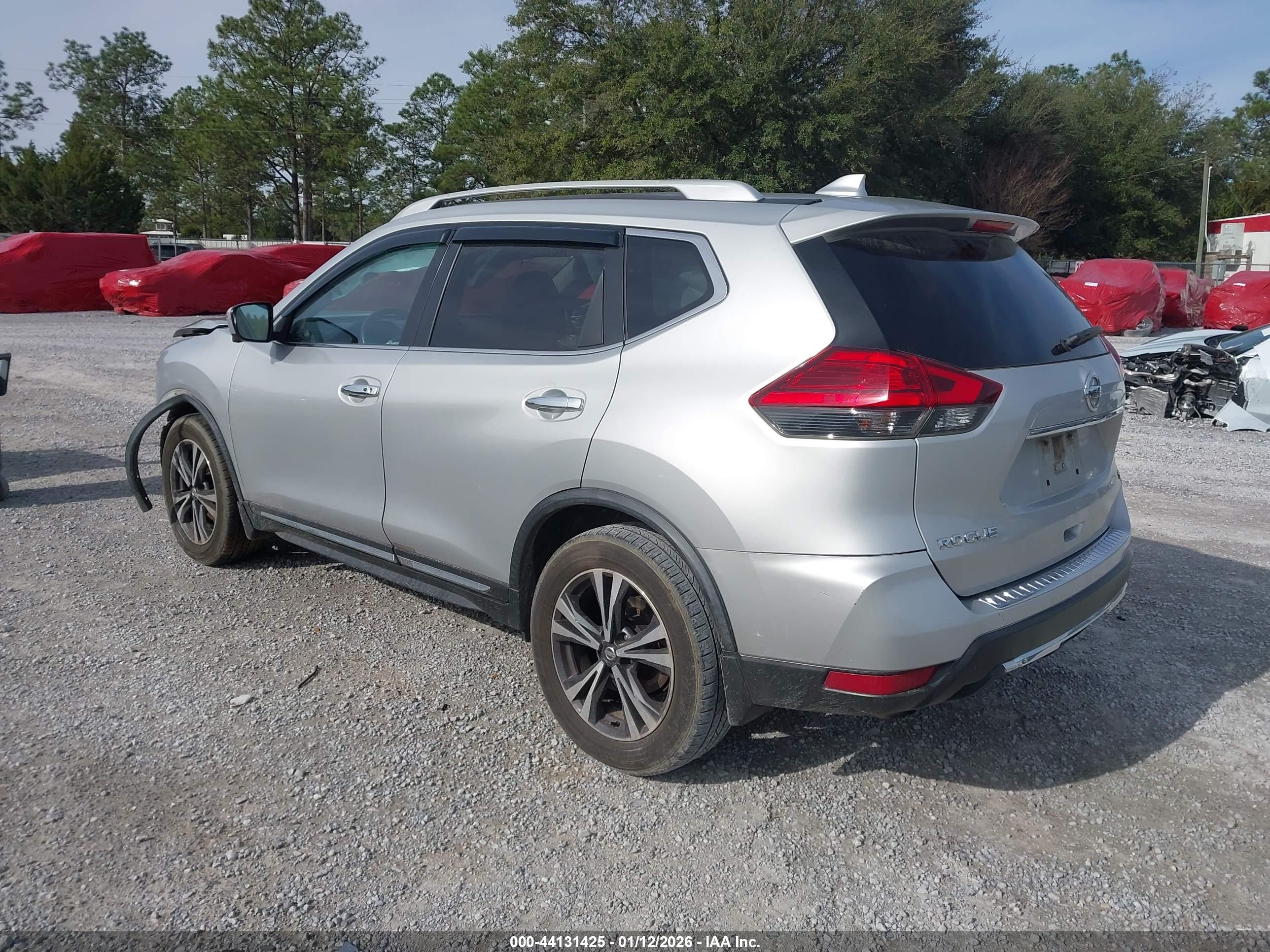 NISSAN ROGUE image 3