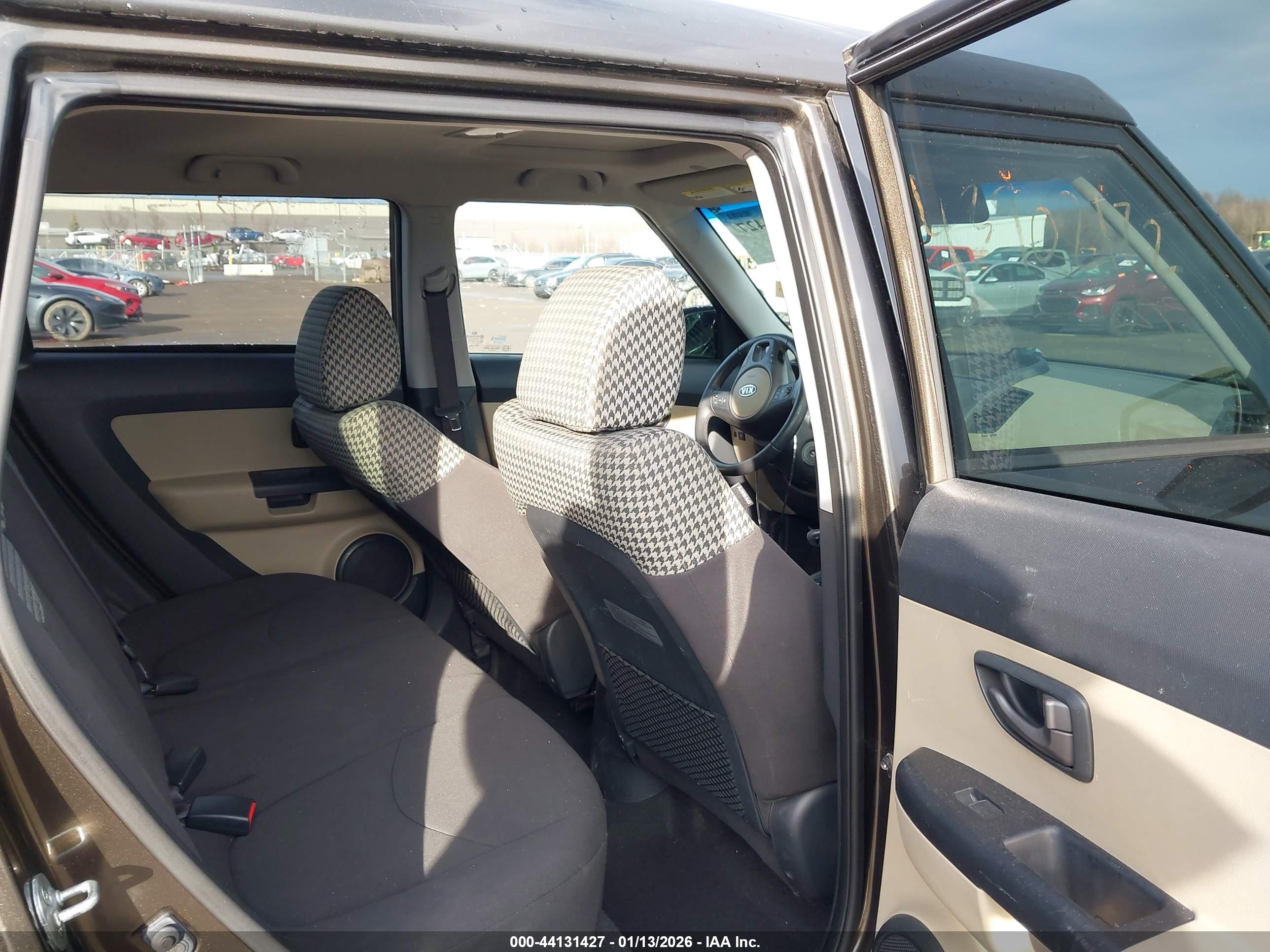 KIA SOUL image 8