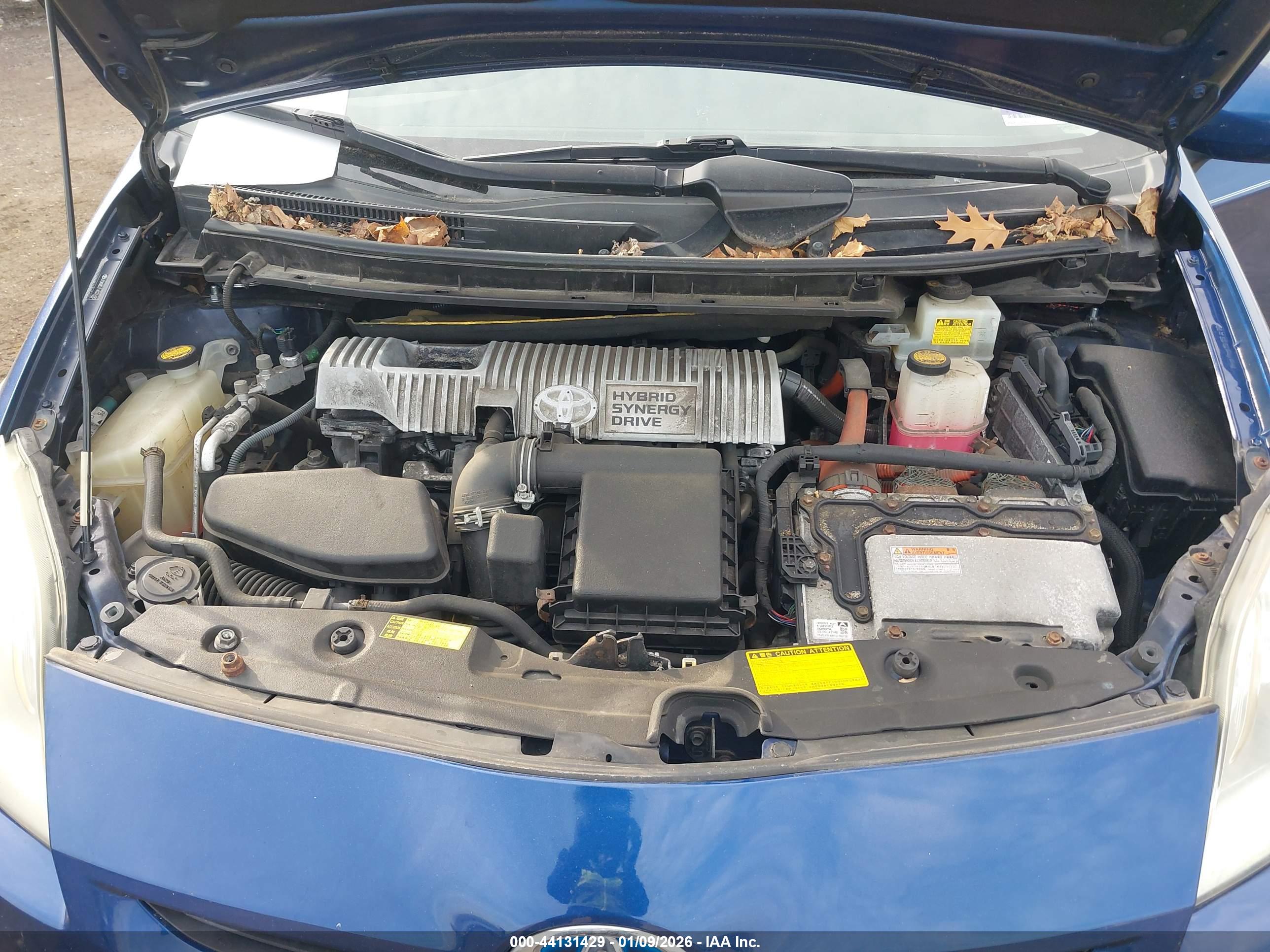 TOYOTA PRIUS image 10