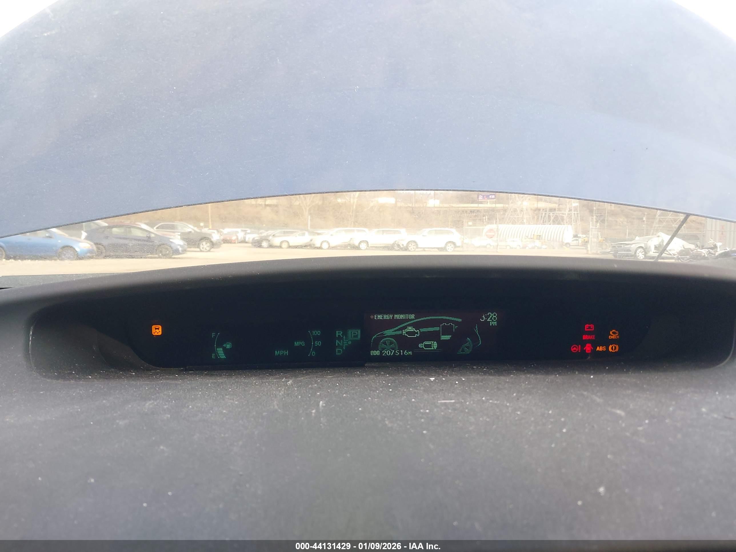TOYOTA PRIUS image 7