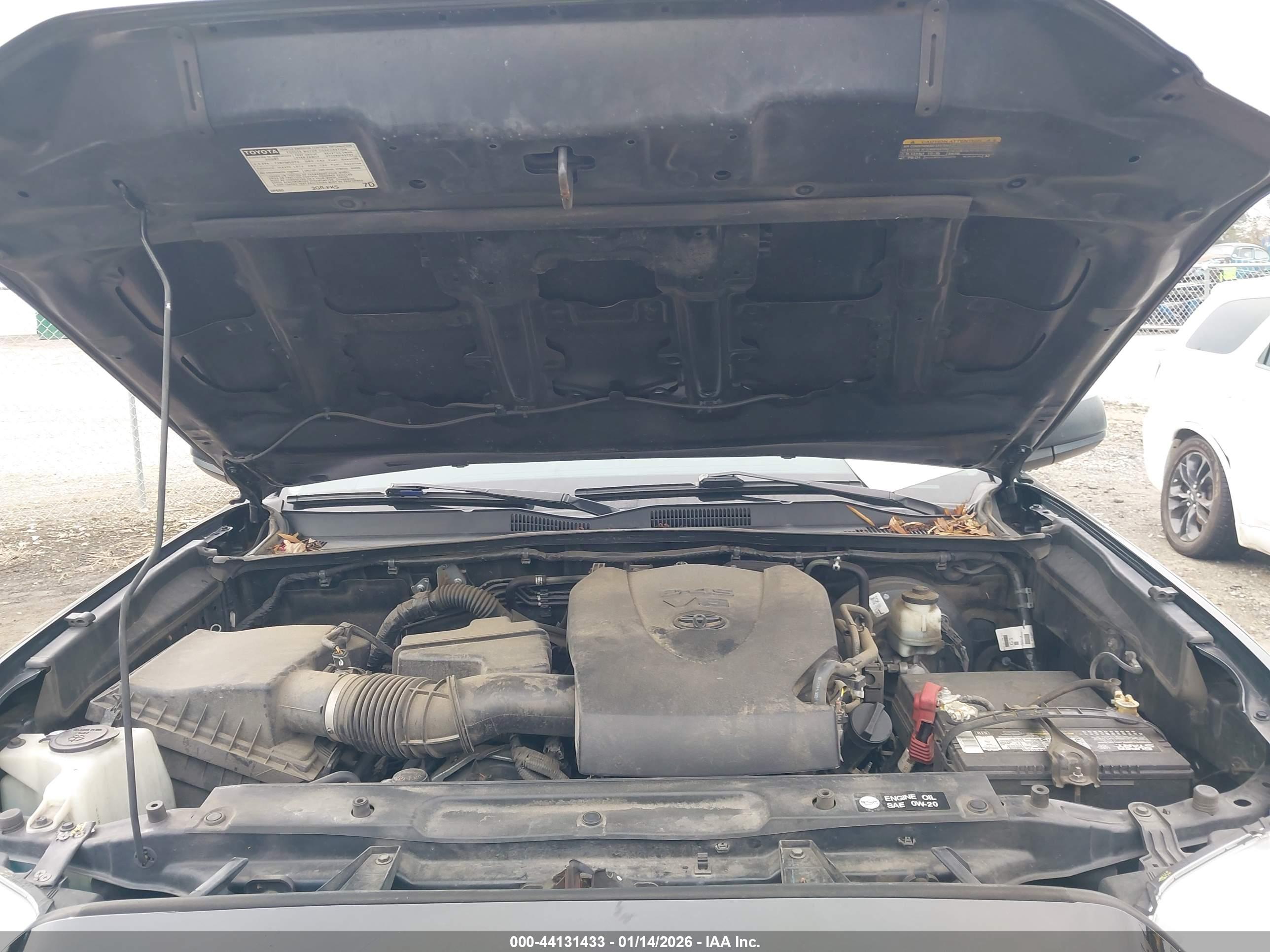 TOYOTA TACOMA image 10