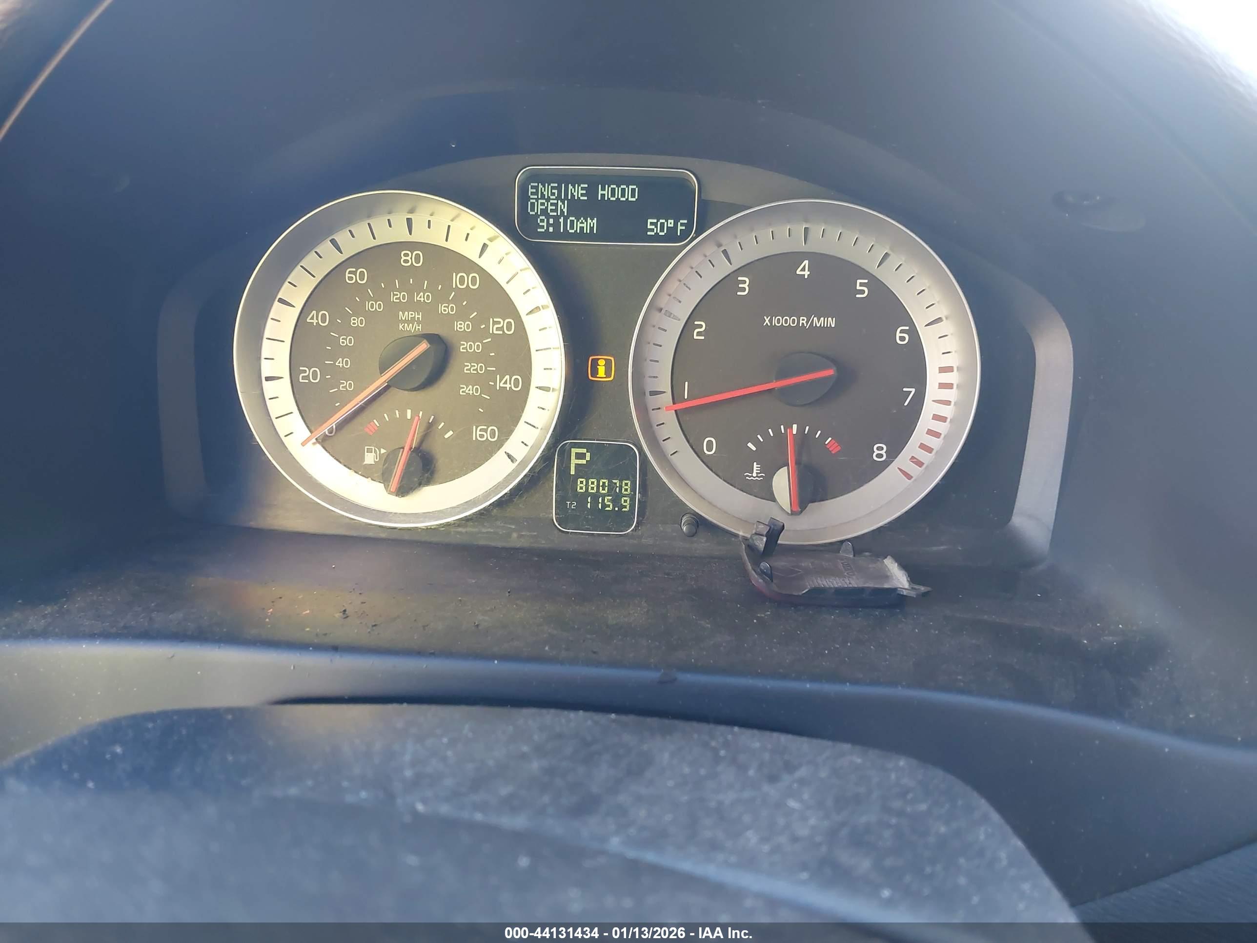 VOLVO C70 image 7