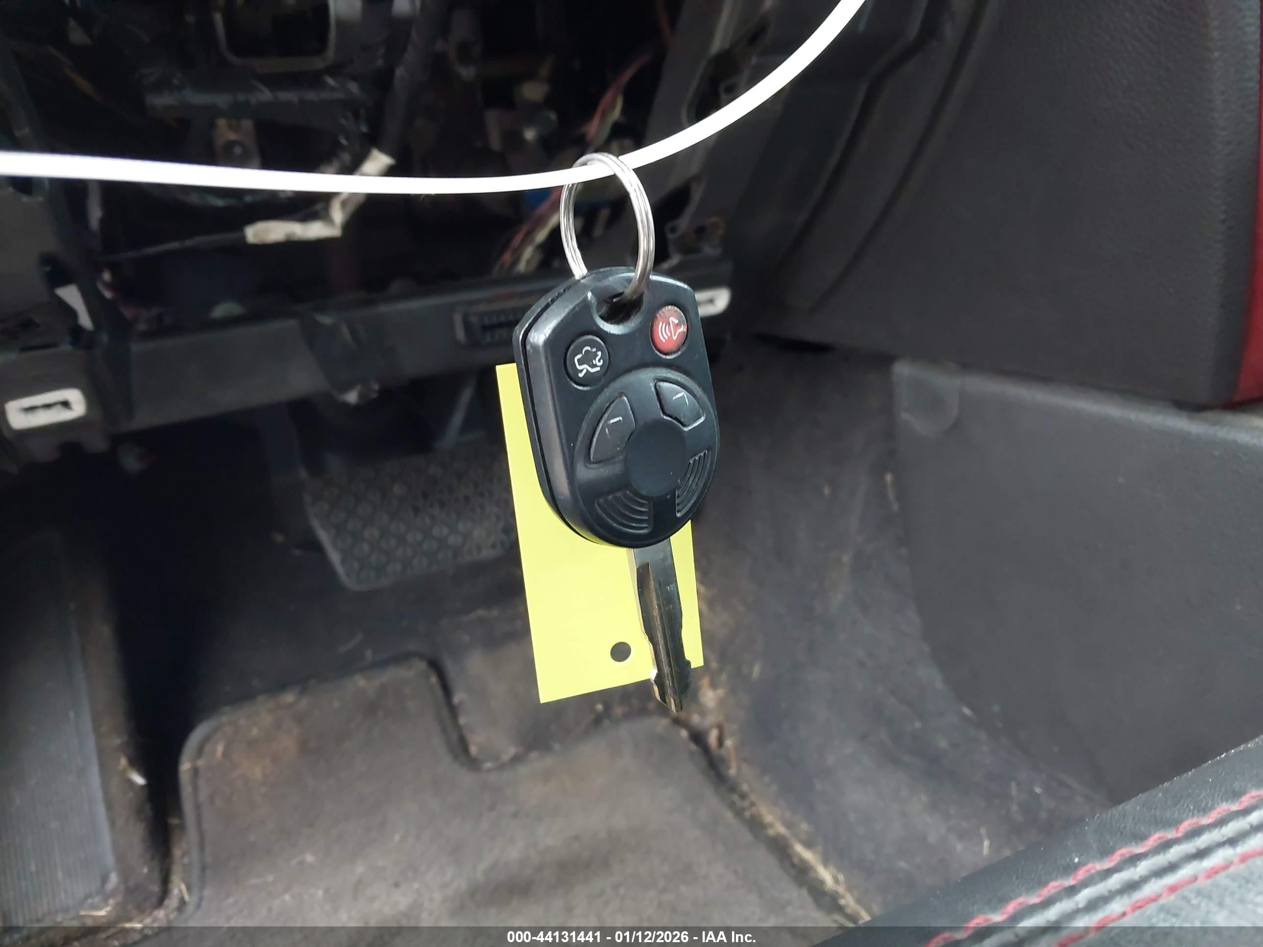 FORD FUSION image 11