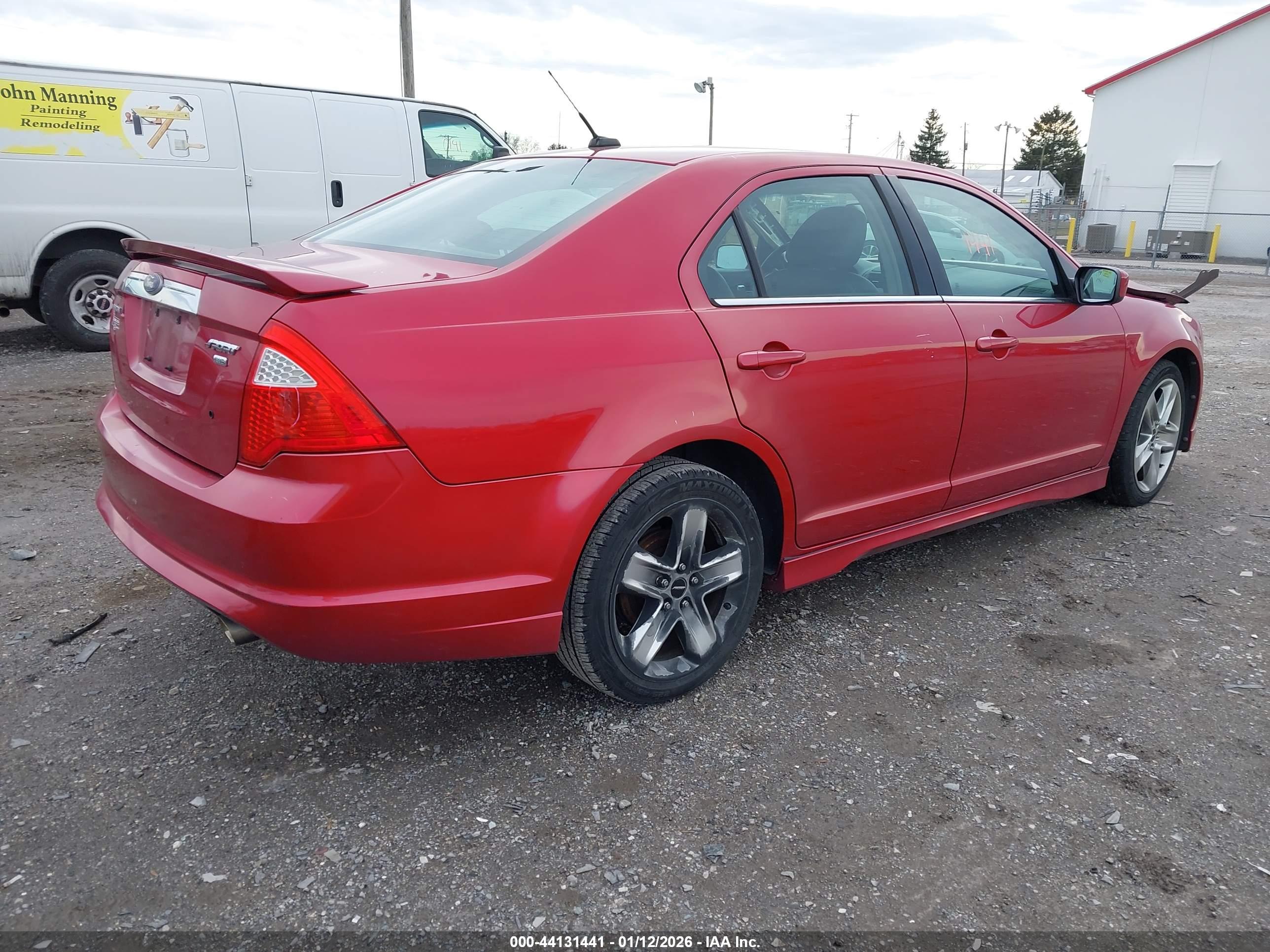 FORD FUSION image 4