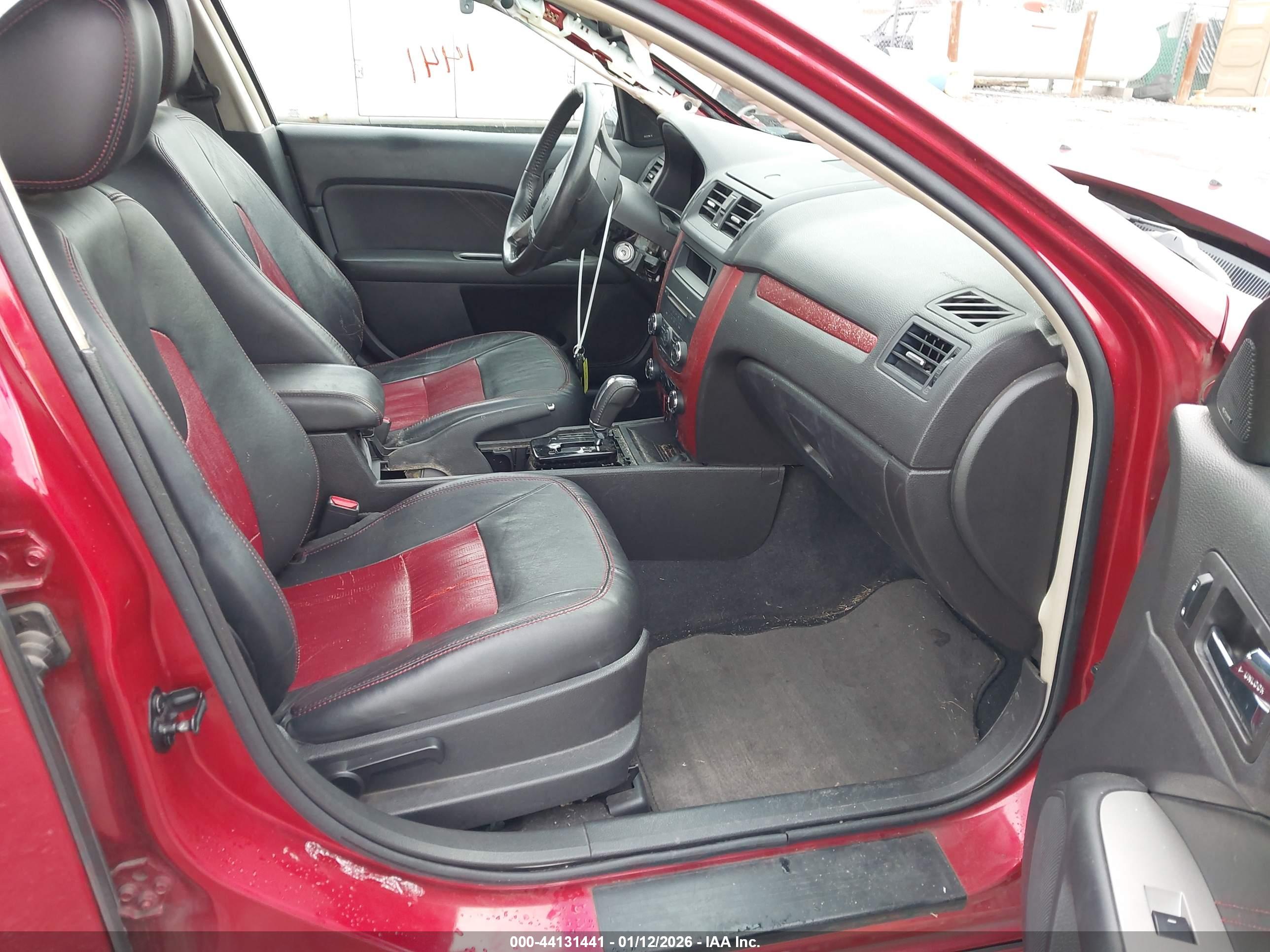 FORD FUSION image 5