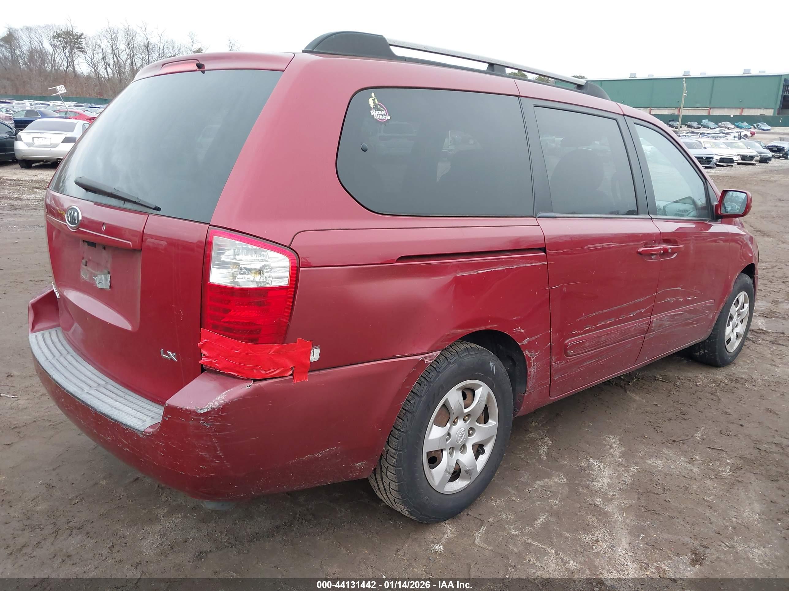 KIA SEDONA image 4