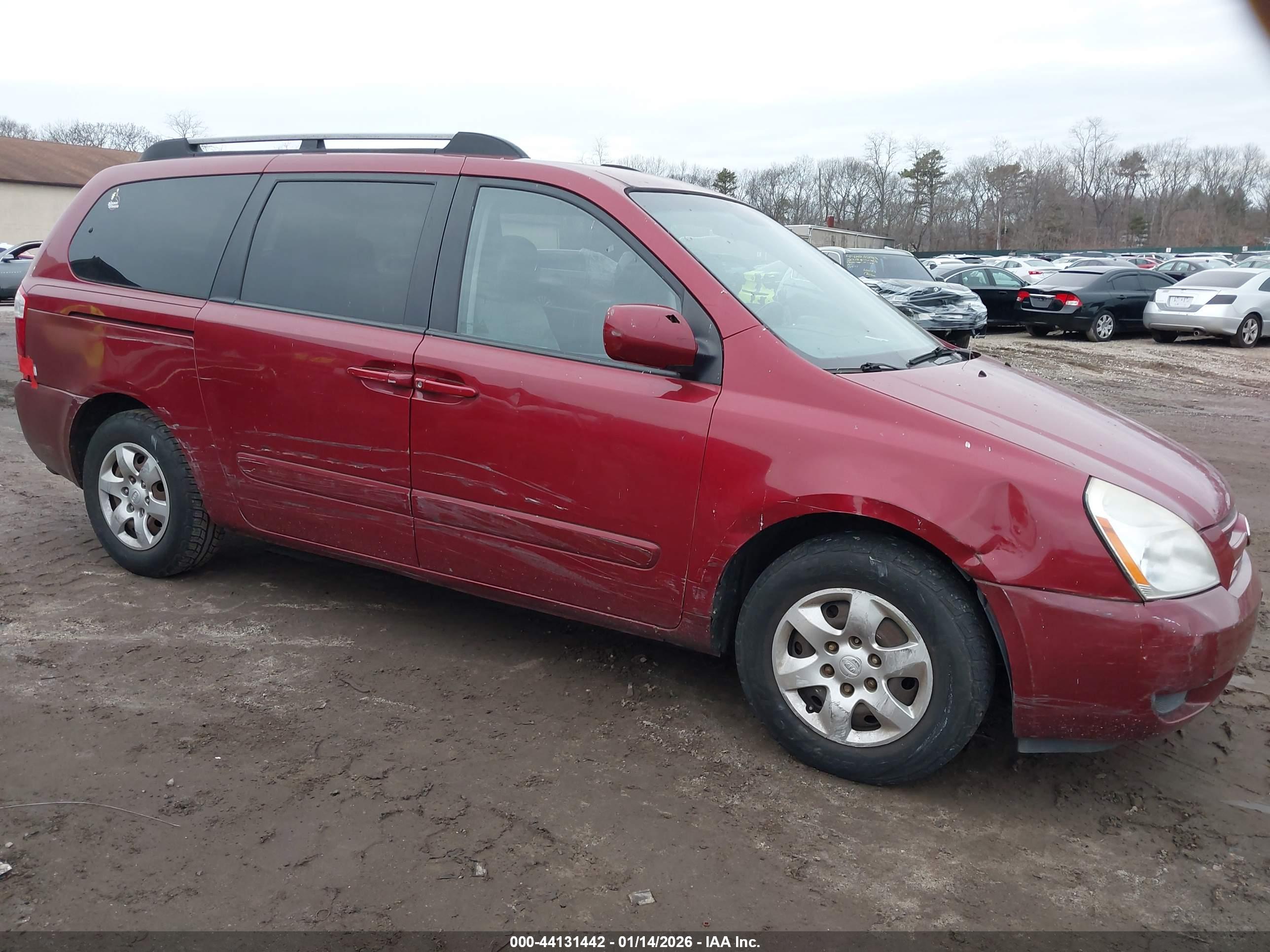 KIA SEDONA image 6