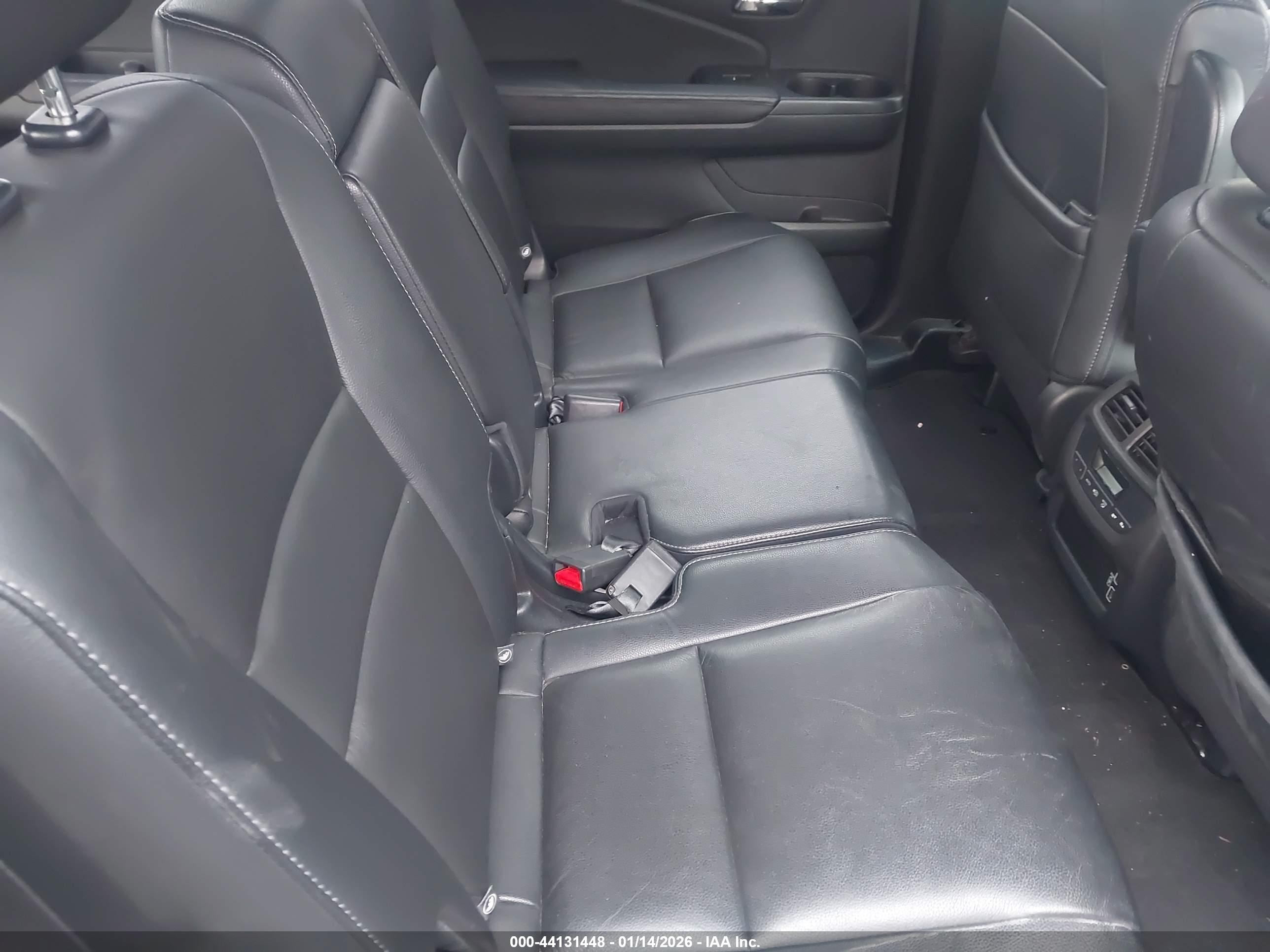 HONDA PILOT image 8