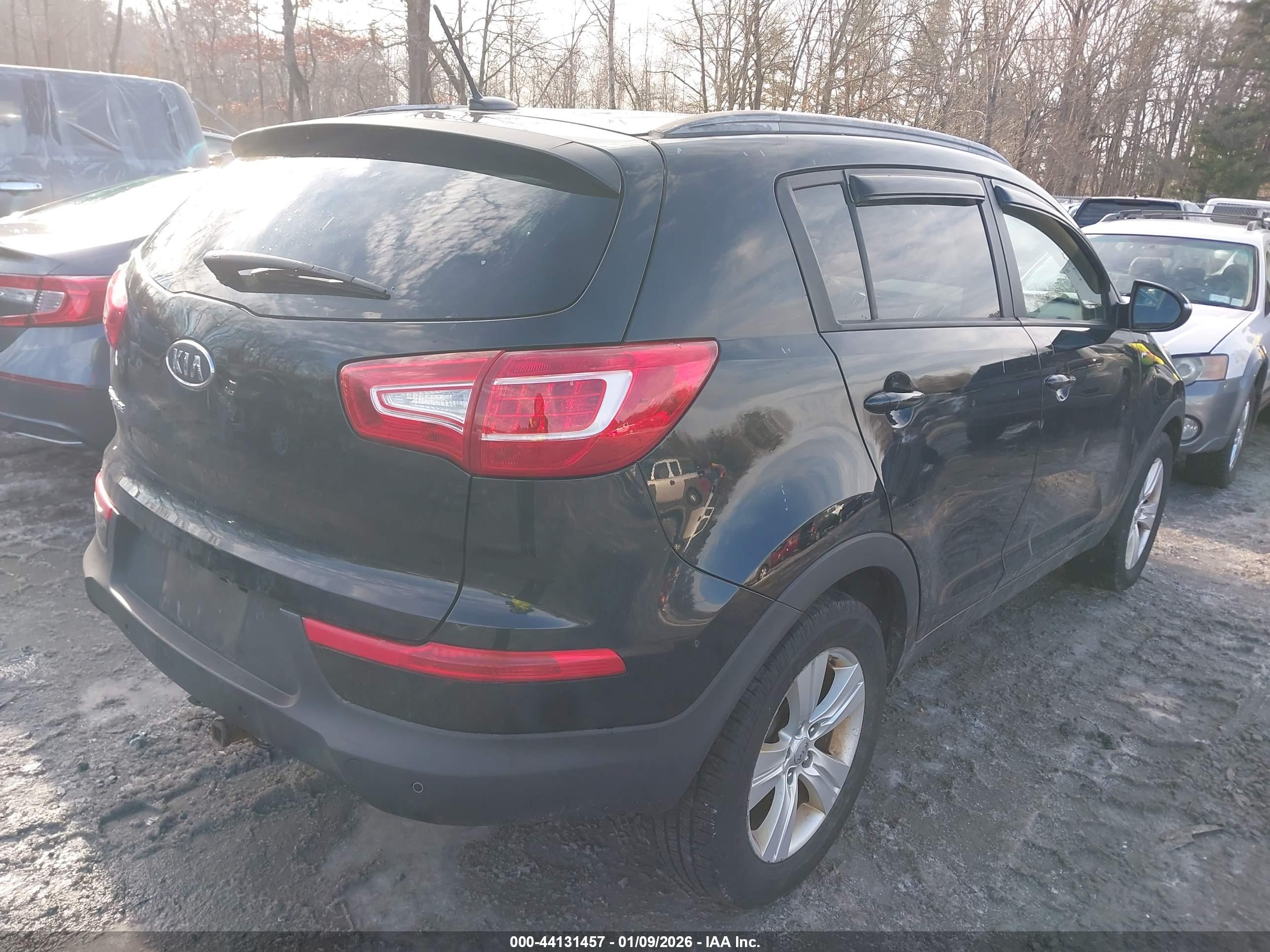 KIA SPORTAGE image 4