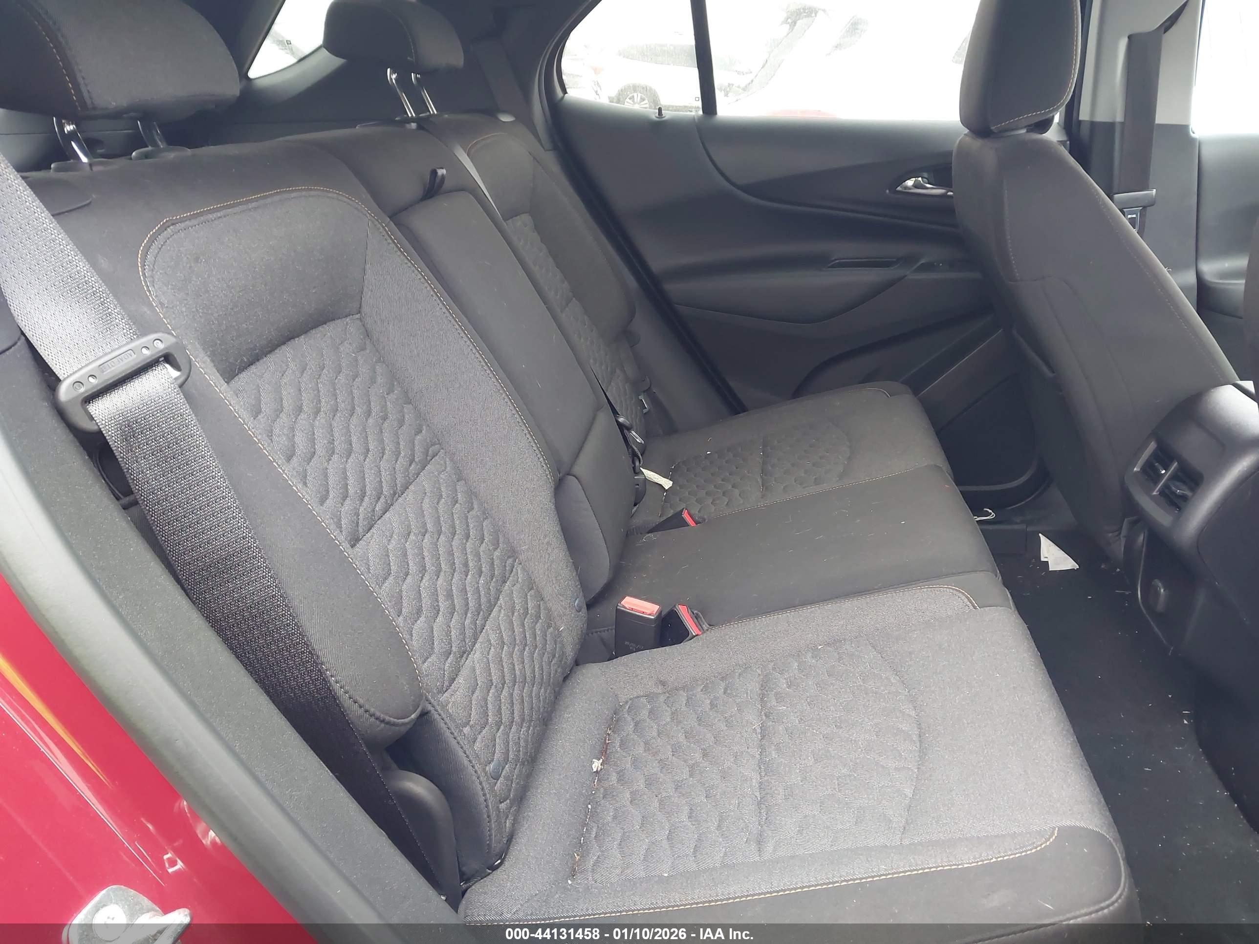 CHEVROLET EQUINOX image 8