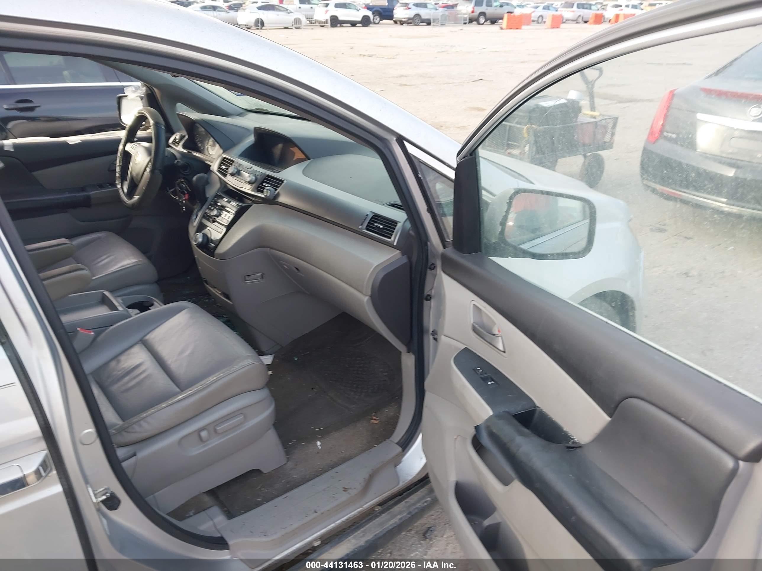 HONDA ODYSSEY image 5