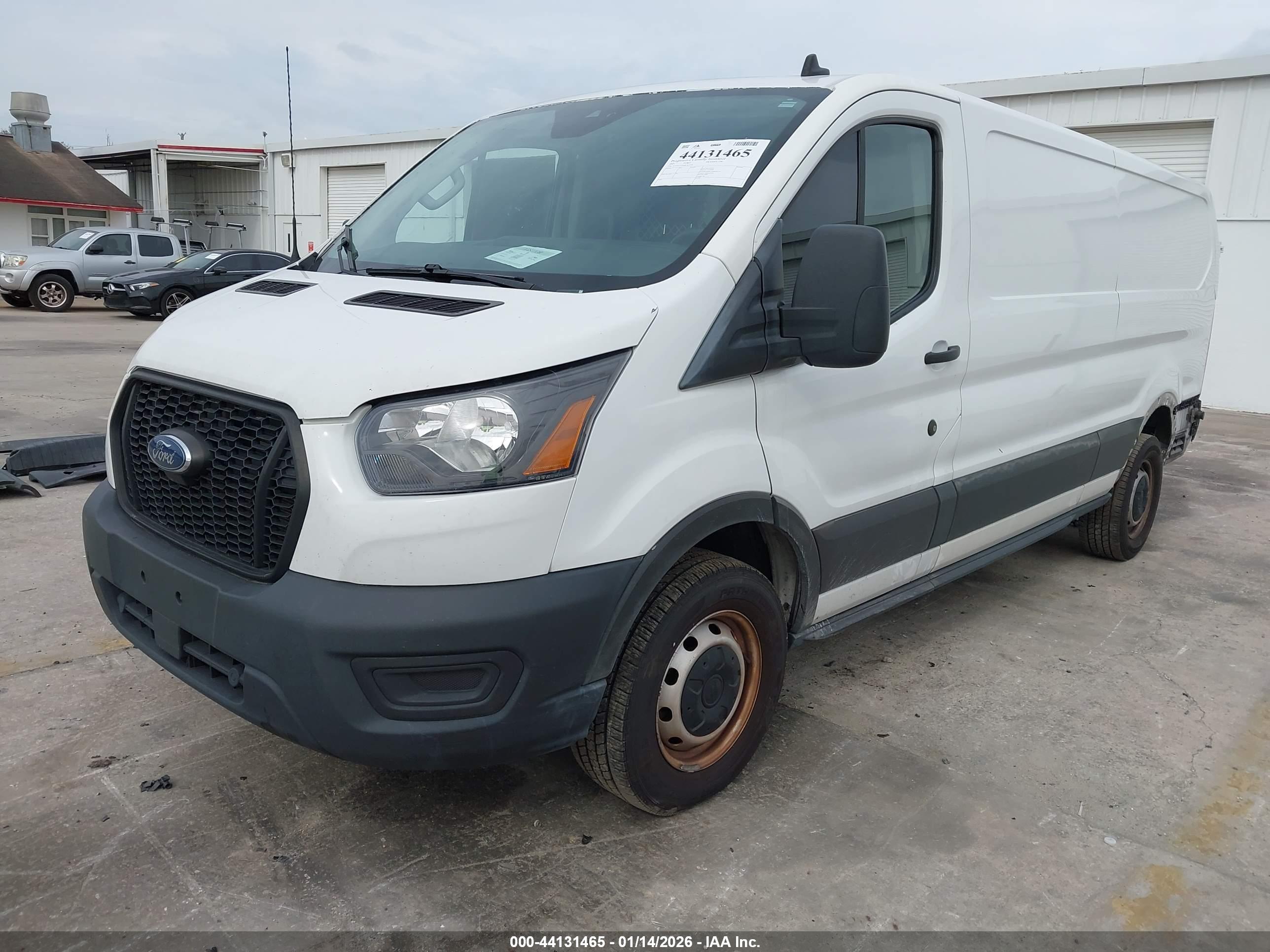 FORD TRANSIT-150 image 2