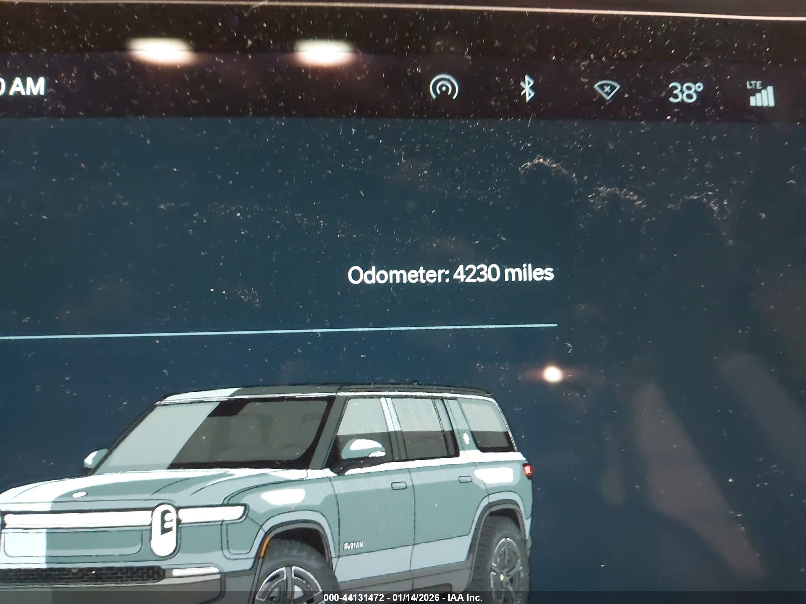RIVIAN R1S image 7