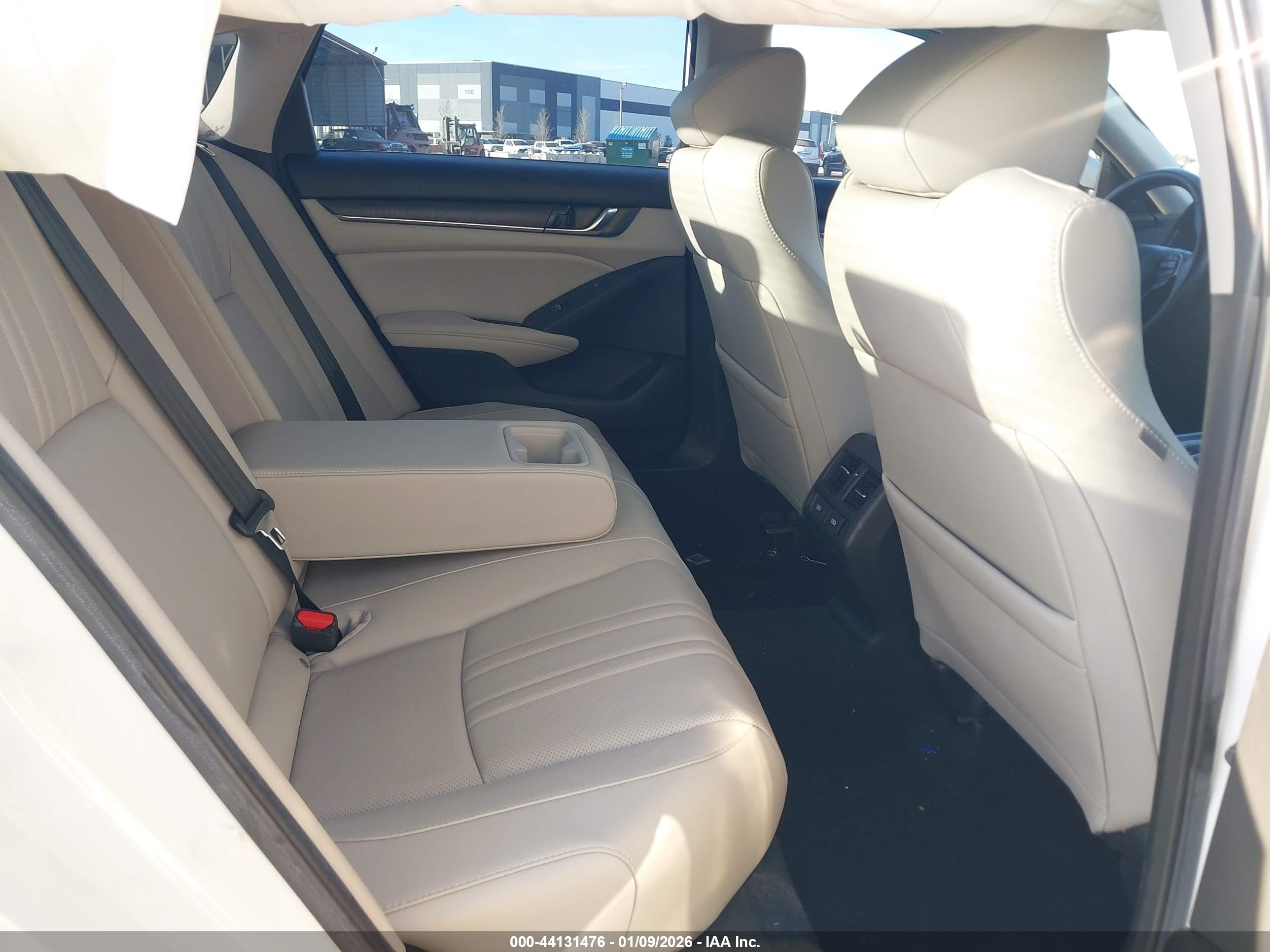 HONDA ACCORD image 8